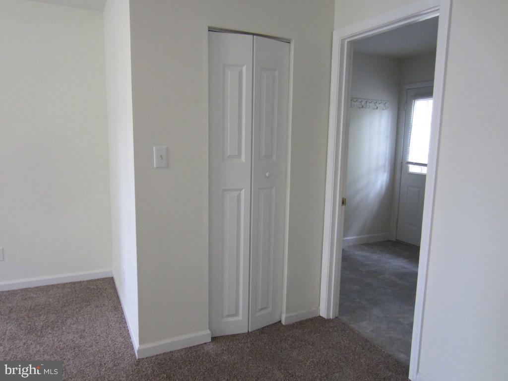 STONEYBROOKE - Residential