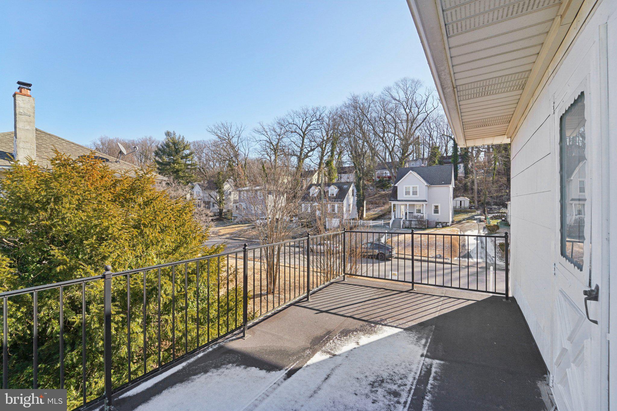 GWYNN LAKE PARK - Residential