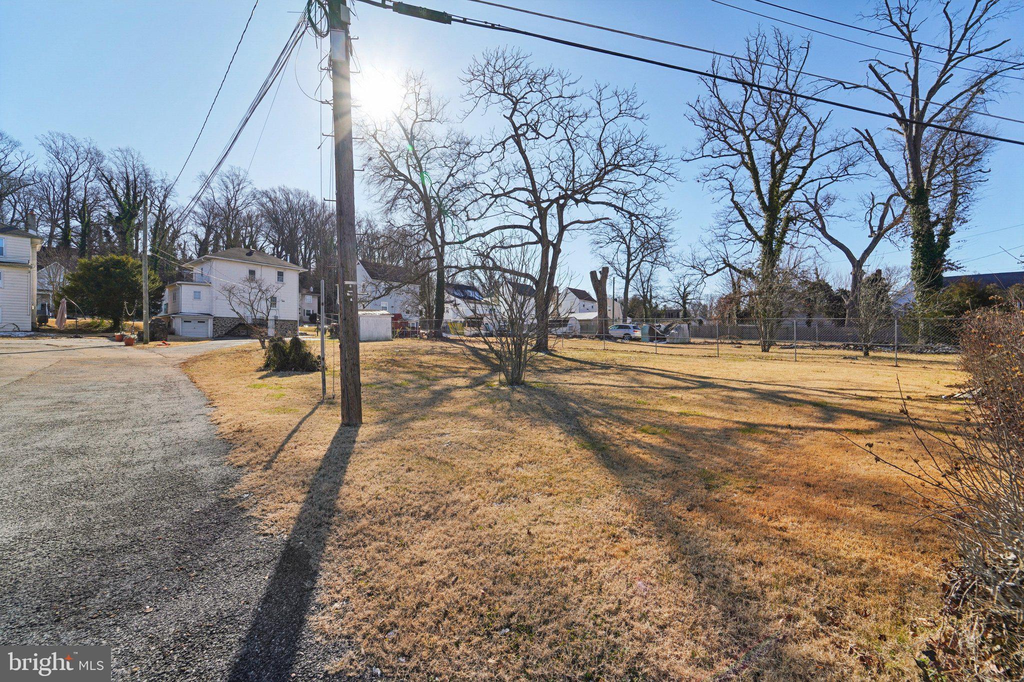 GWYNN LAKE PARK - Residential