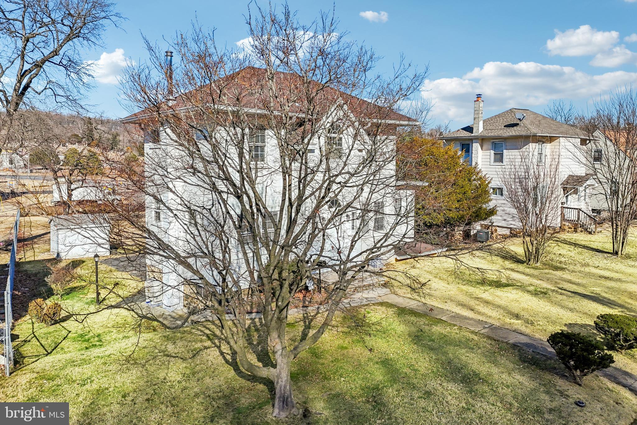 GWYNN LAKE PARK - Residential