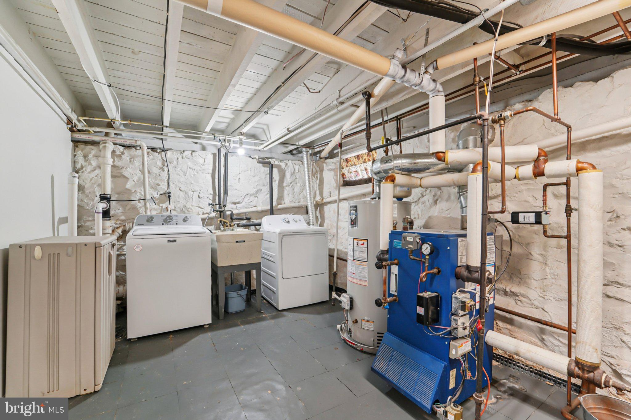 GWYNN LAKE PARK - Residential