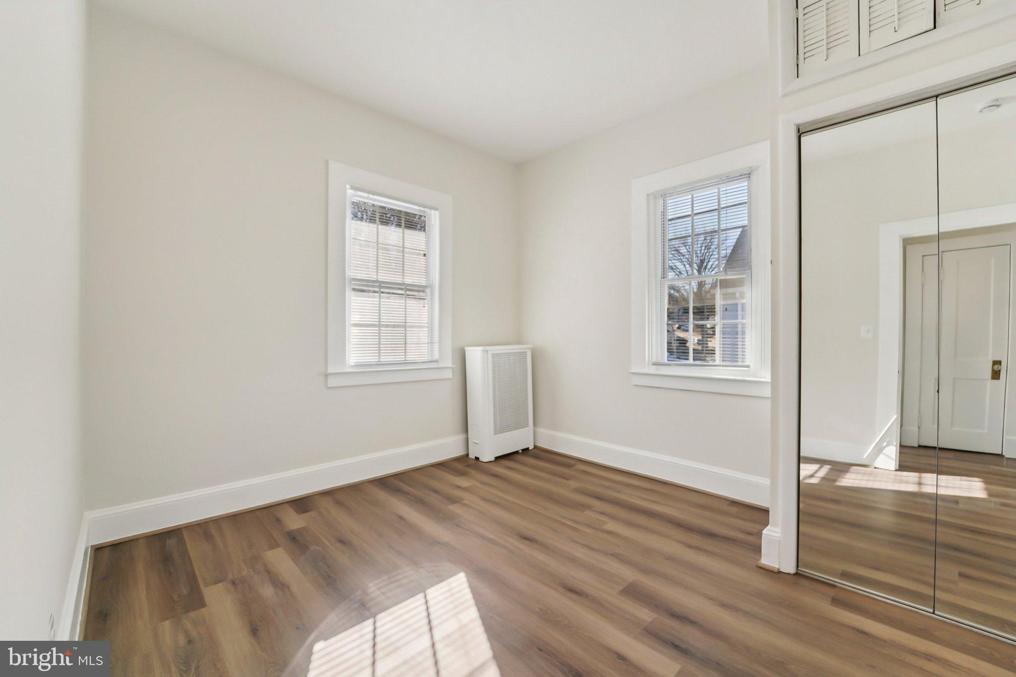 GWYNN LAKE PARK - Residential