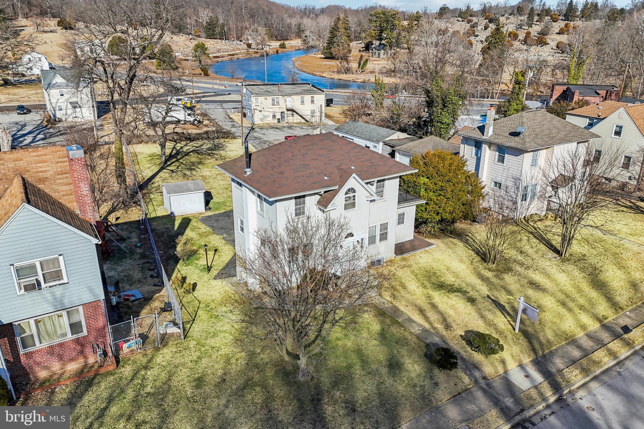 GWYNN LAKE PARK - Residential