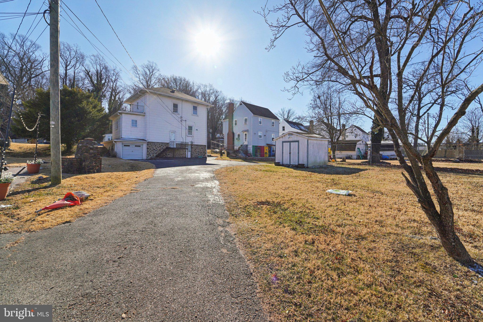 GWYNN LAKE PARK - Residential