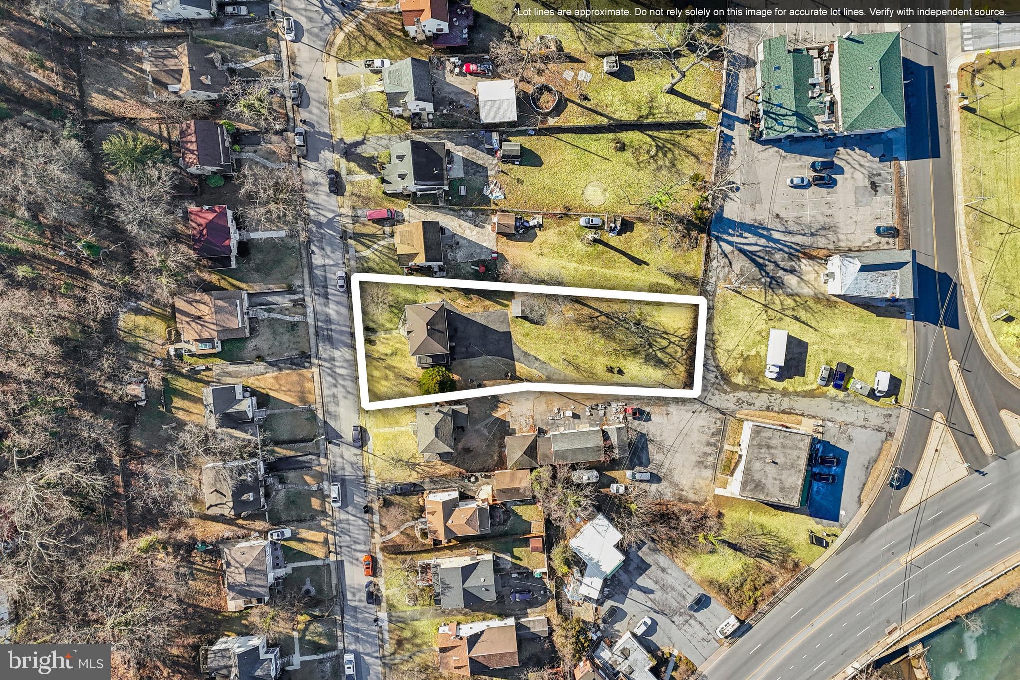 GWYNN LAKE PARK - Residential