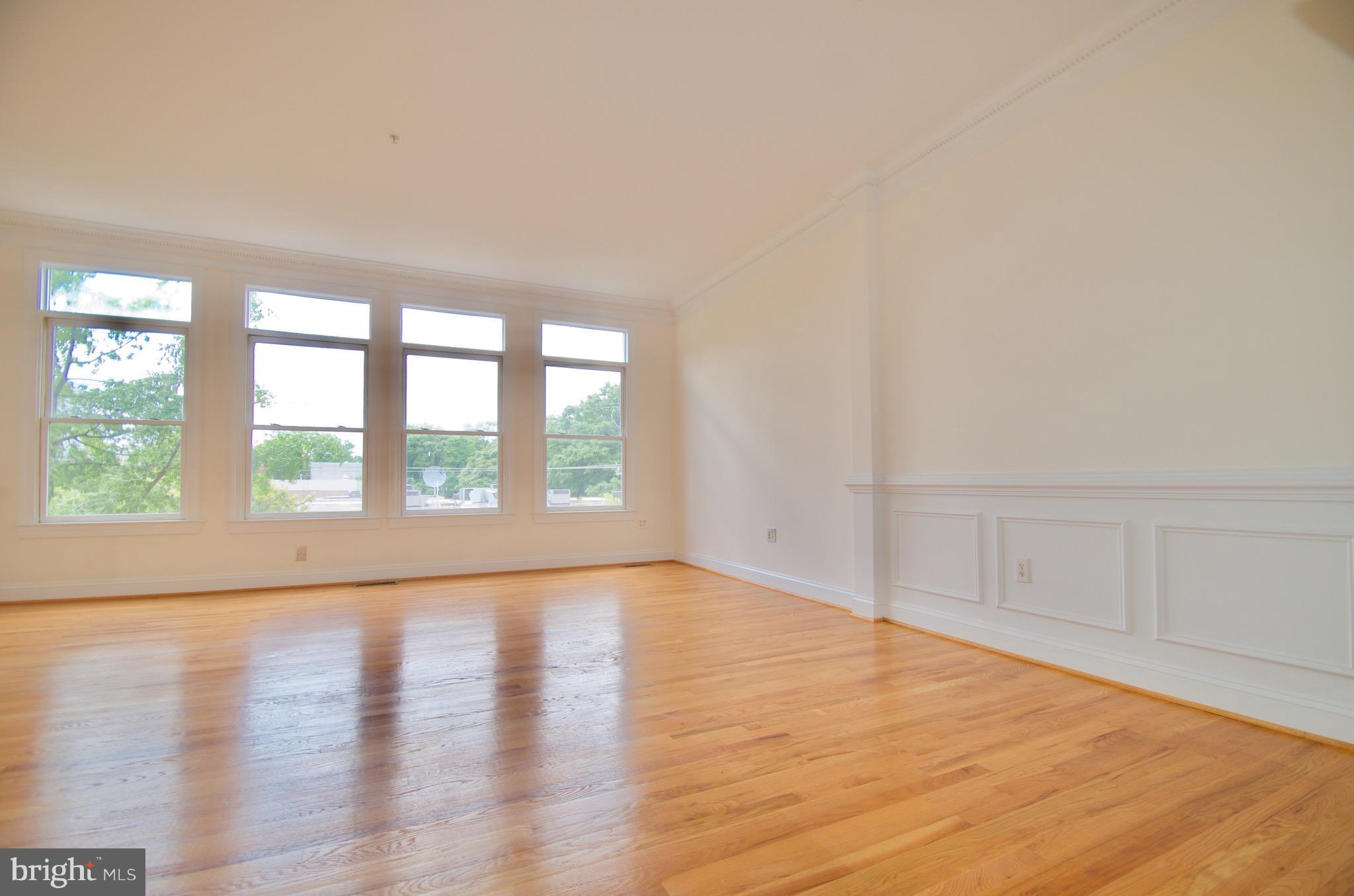 BROMPTONS - Residential