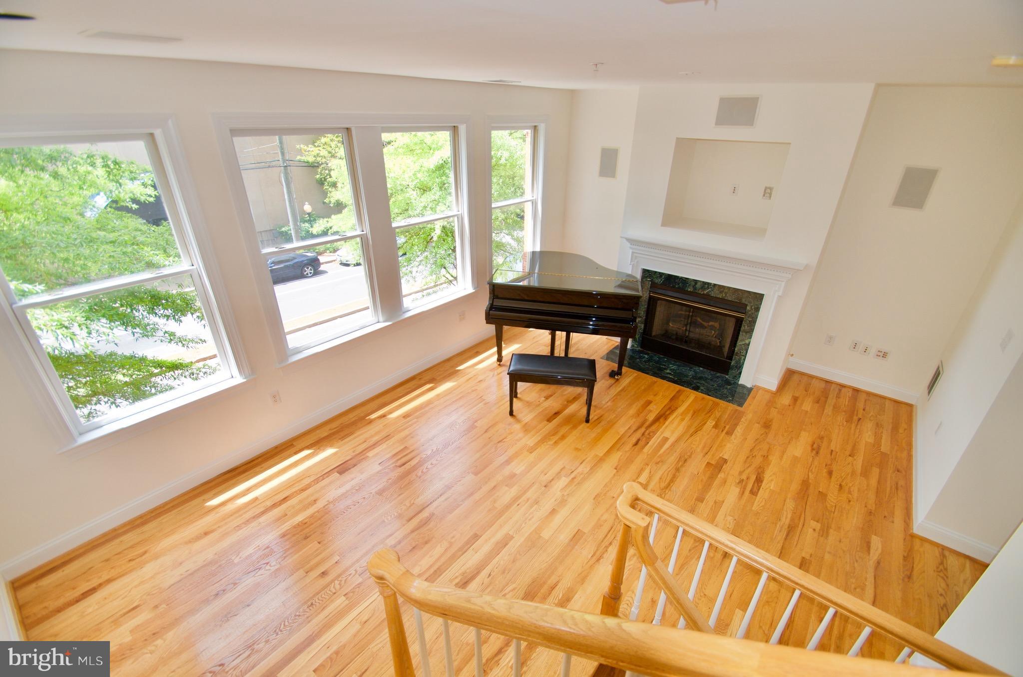 BROMPTONS - Residential