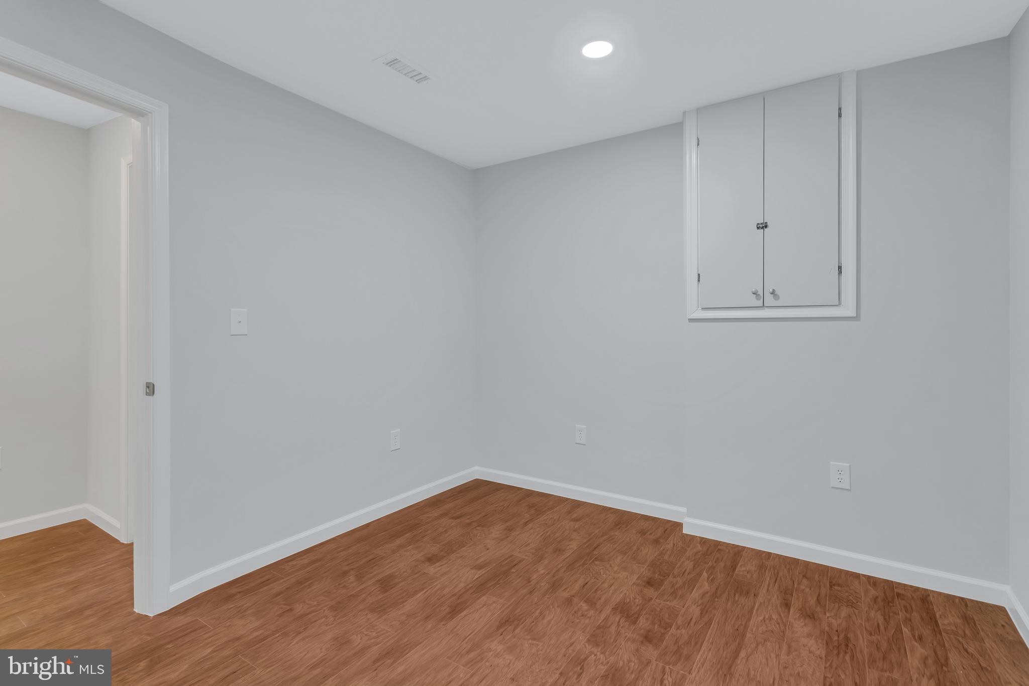 GREENTREE VILLAGE - Residential Lease