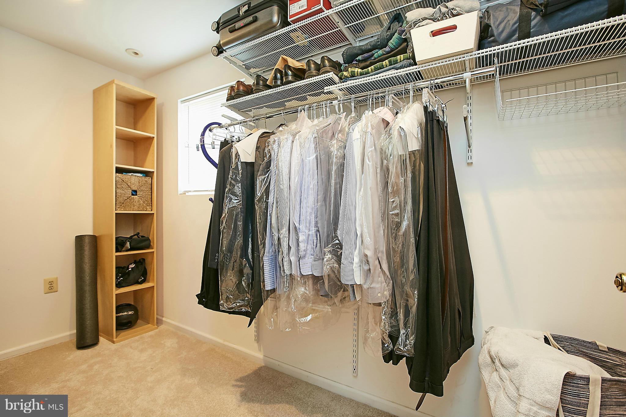 KINGS PARK WEST - Residential