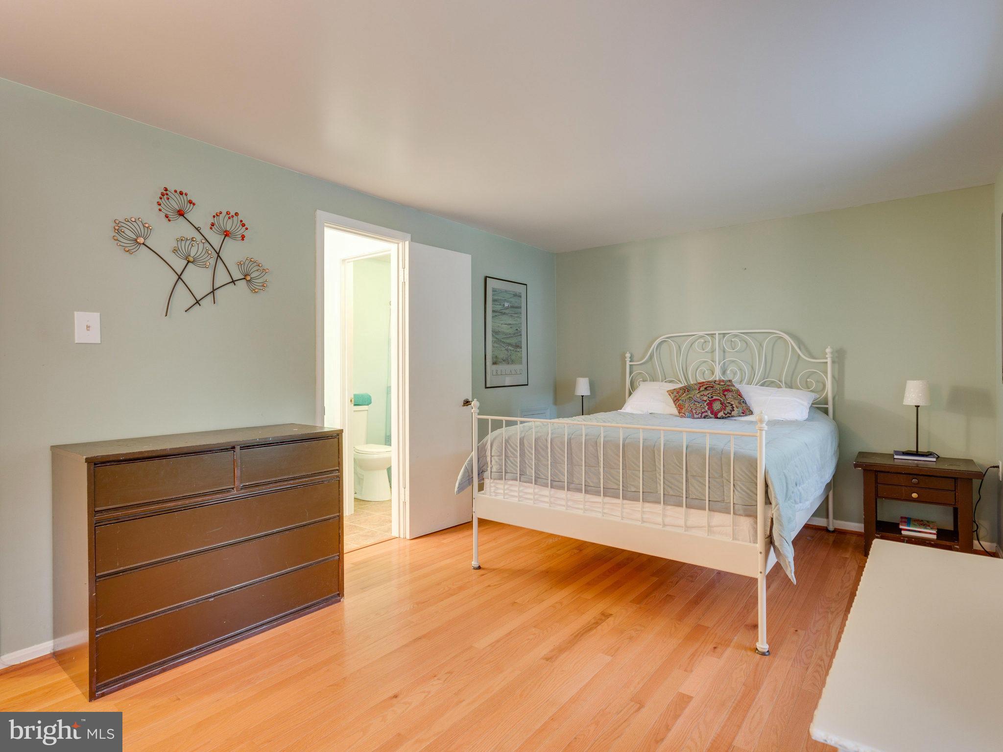 BURKE CENTRE - Residential