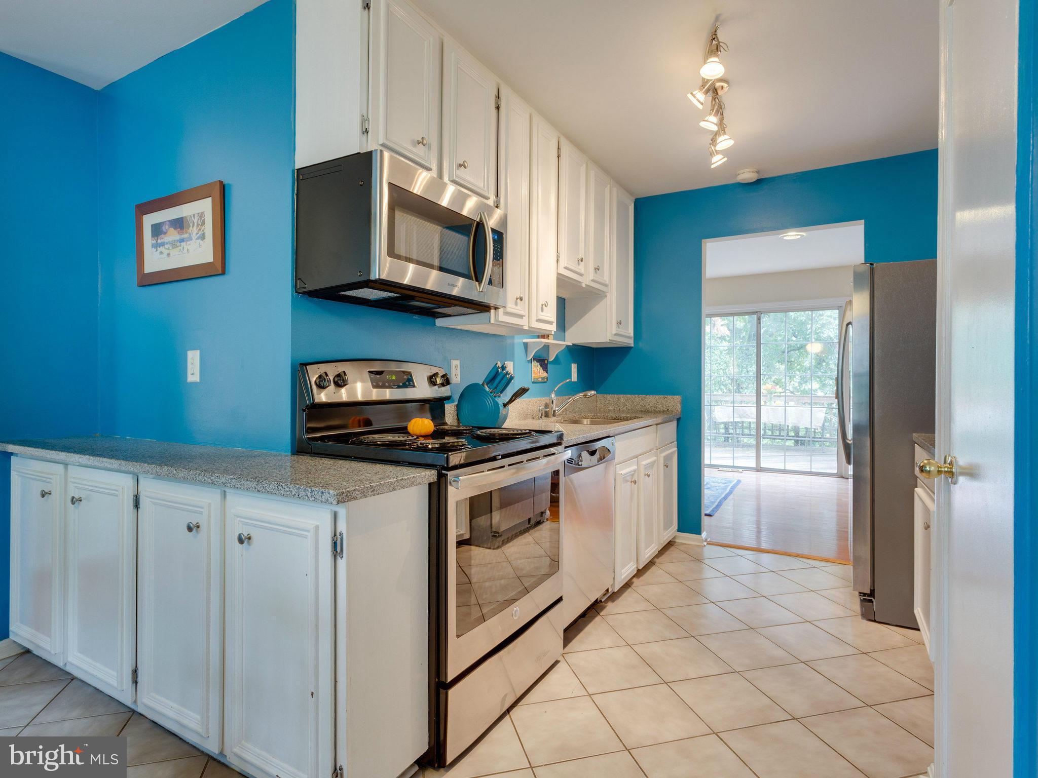 BURKE CENTRE - Residential