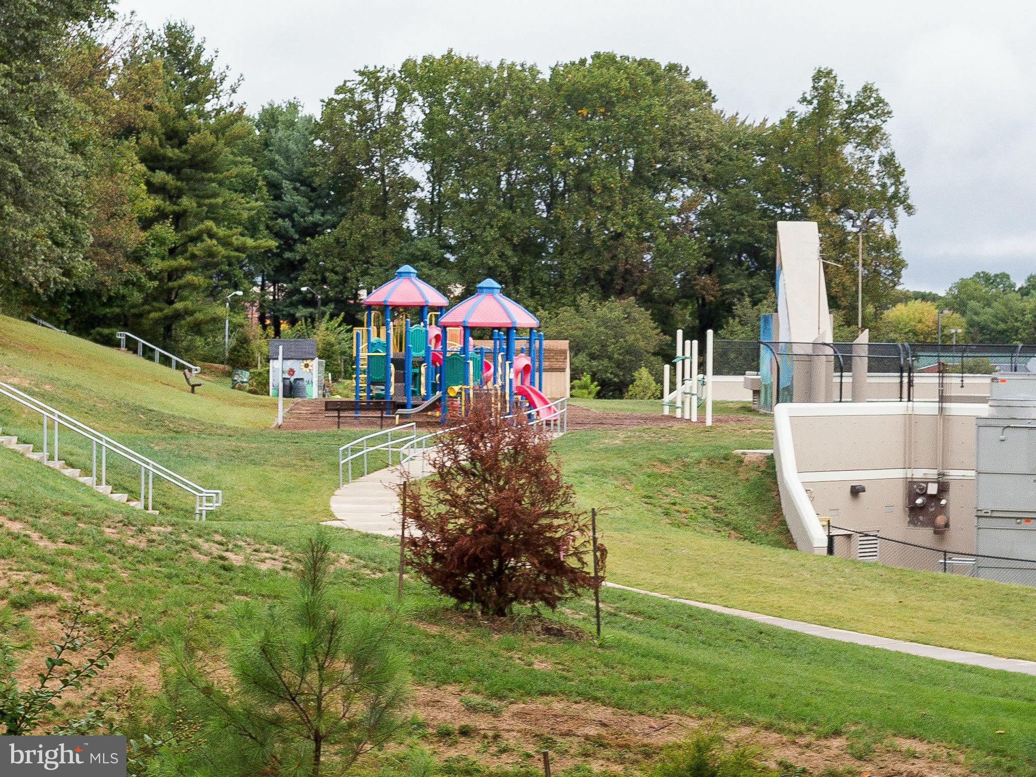 BURKE CENTRE - Residential