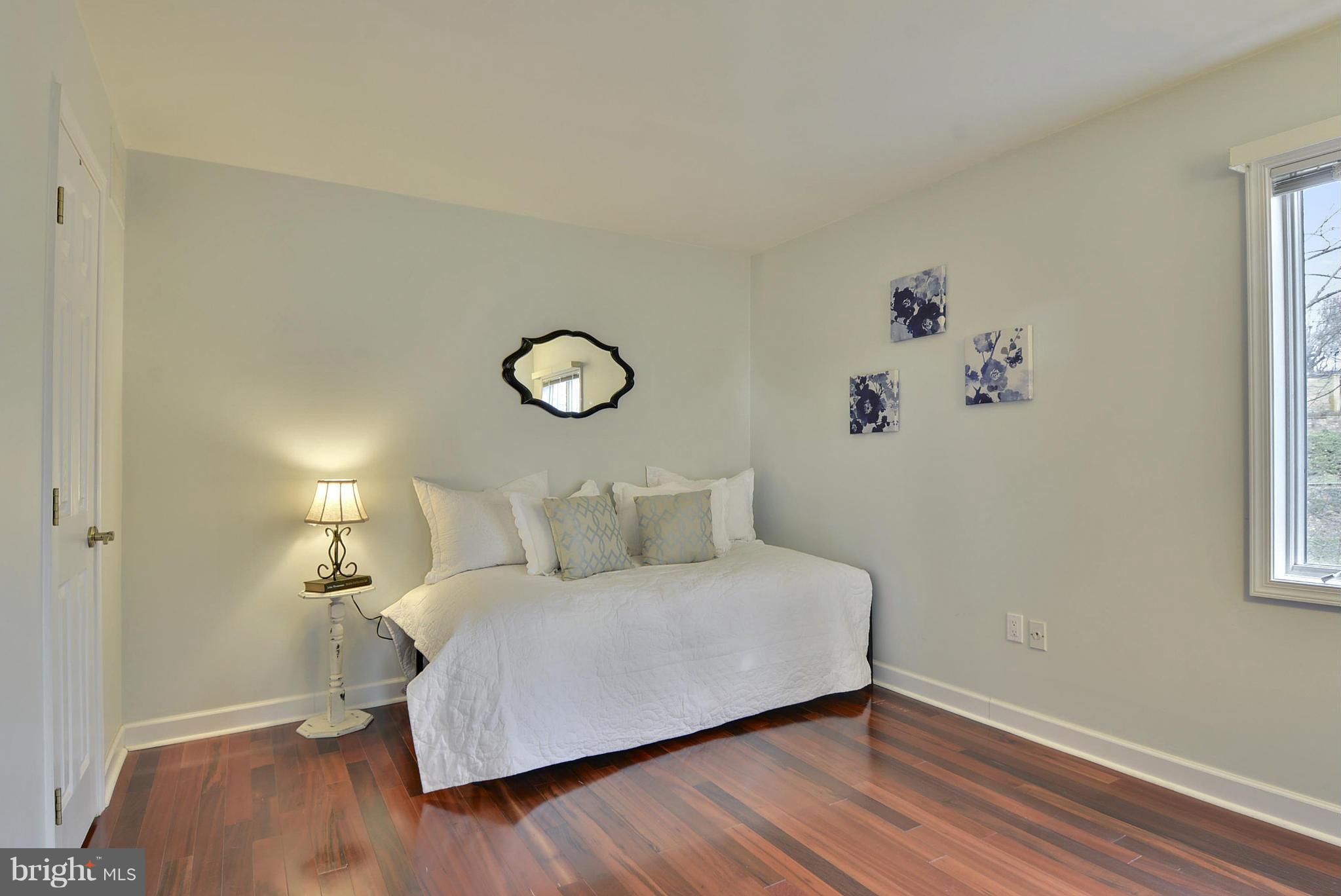 THE DOWNS - Residential