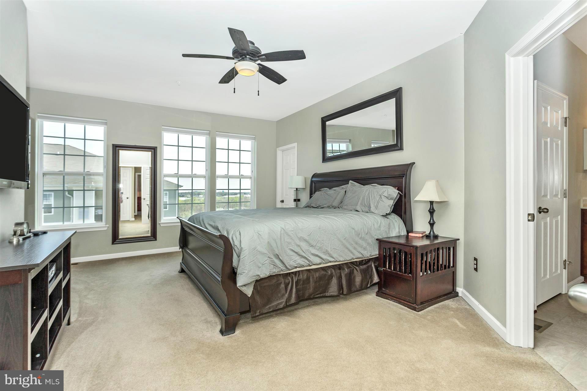 MISSION PLACE - Residential