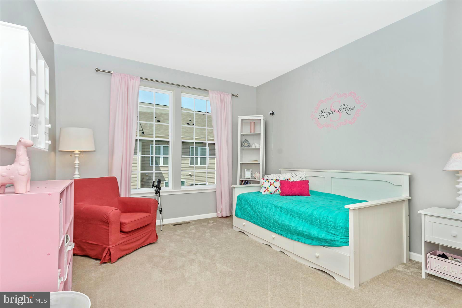 MISSION PLACE - Residential