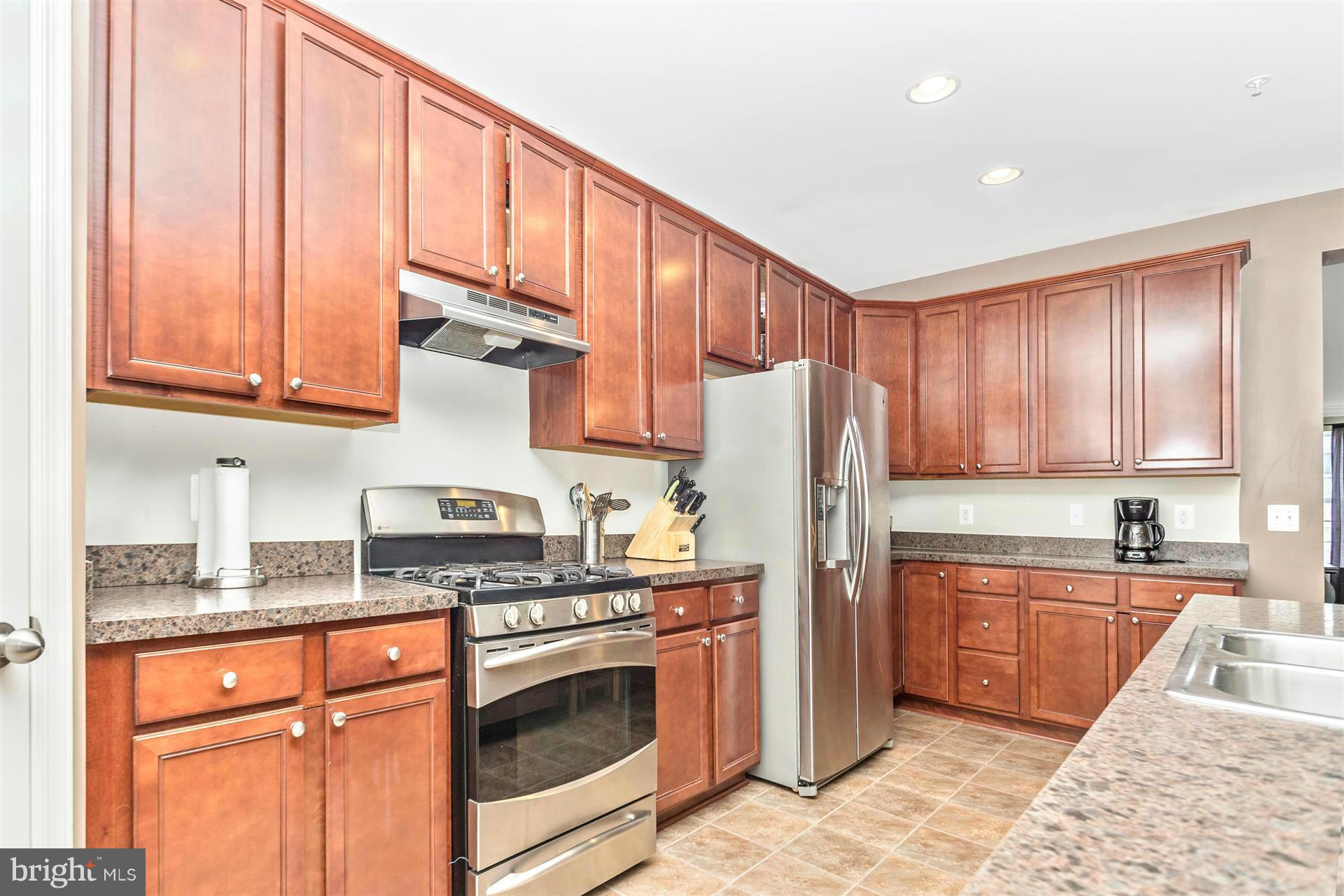 MISSION PLACE - Residential