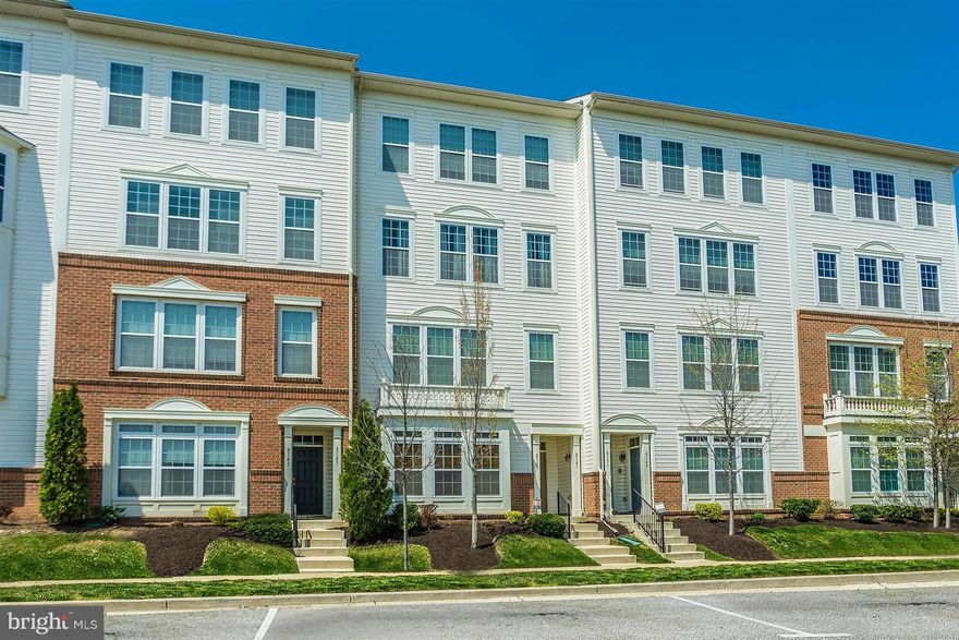 Price reduced, 3% towards buyers closing w/ acceptable offer! Huge 2600 sq ft upper garage condo townhome is a commuter's dream-minutes to 95, 32, 29, the ICC.  Fantastic condition open concept w/ soaring ceilings and oversized bedrooms.  Master w/ dual vanity and tile shower, upstairs laundry room.  Main level w/ huge open kitchen and family room space.  Perfect for entertaining!