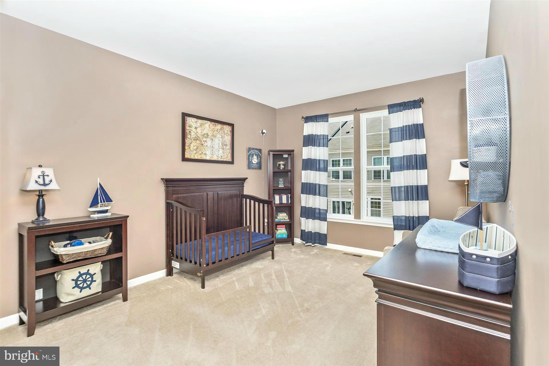 MISSION PLACE - Residential