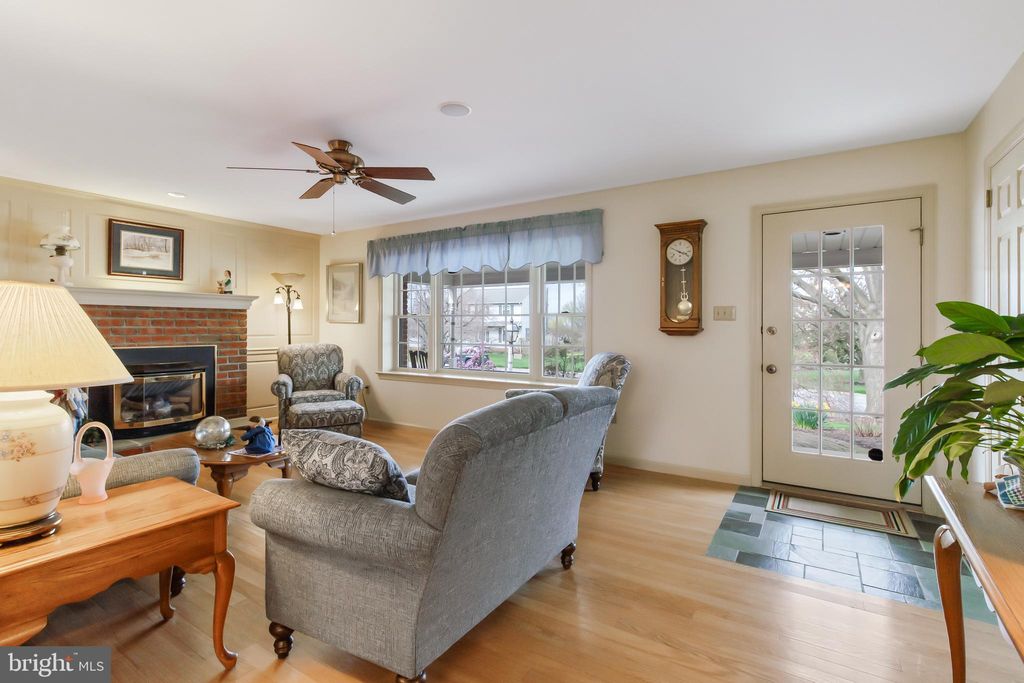 Photo of 314 Wynwood Drive, WILLOW STREET, PA 17584 (MLS # PALA2066990)