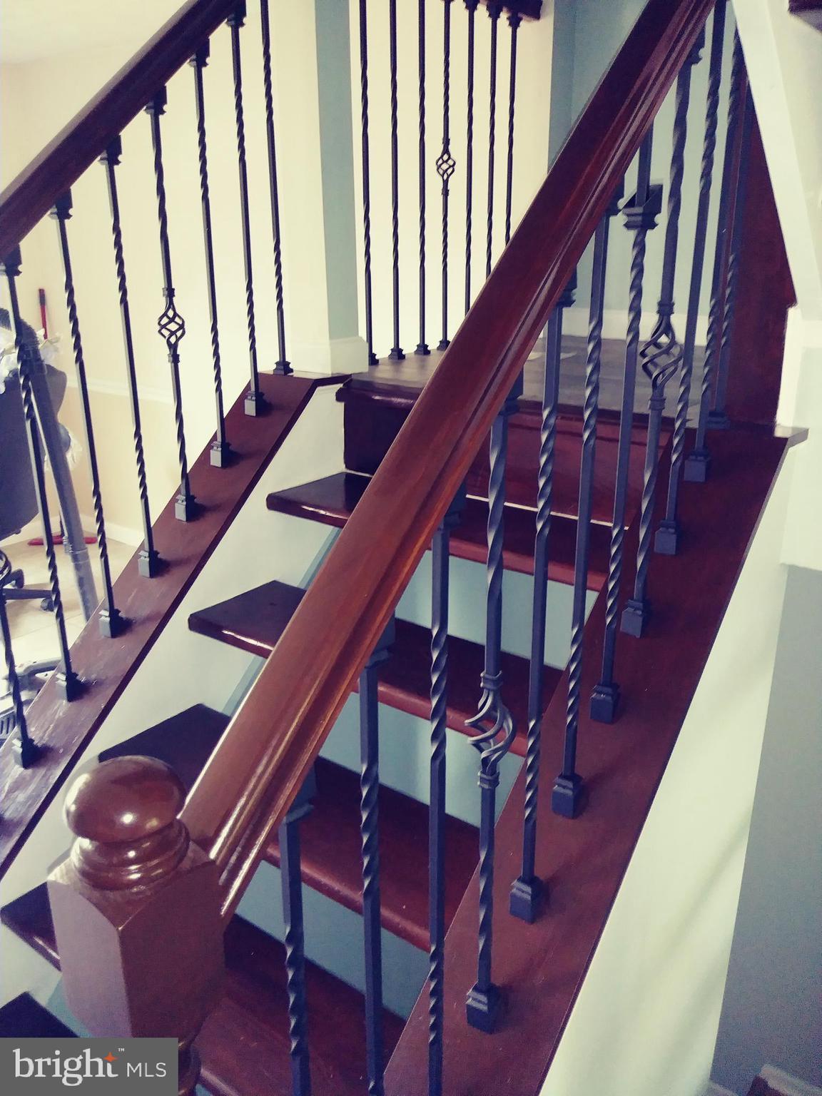 GLEN OAKS - Residential