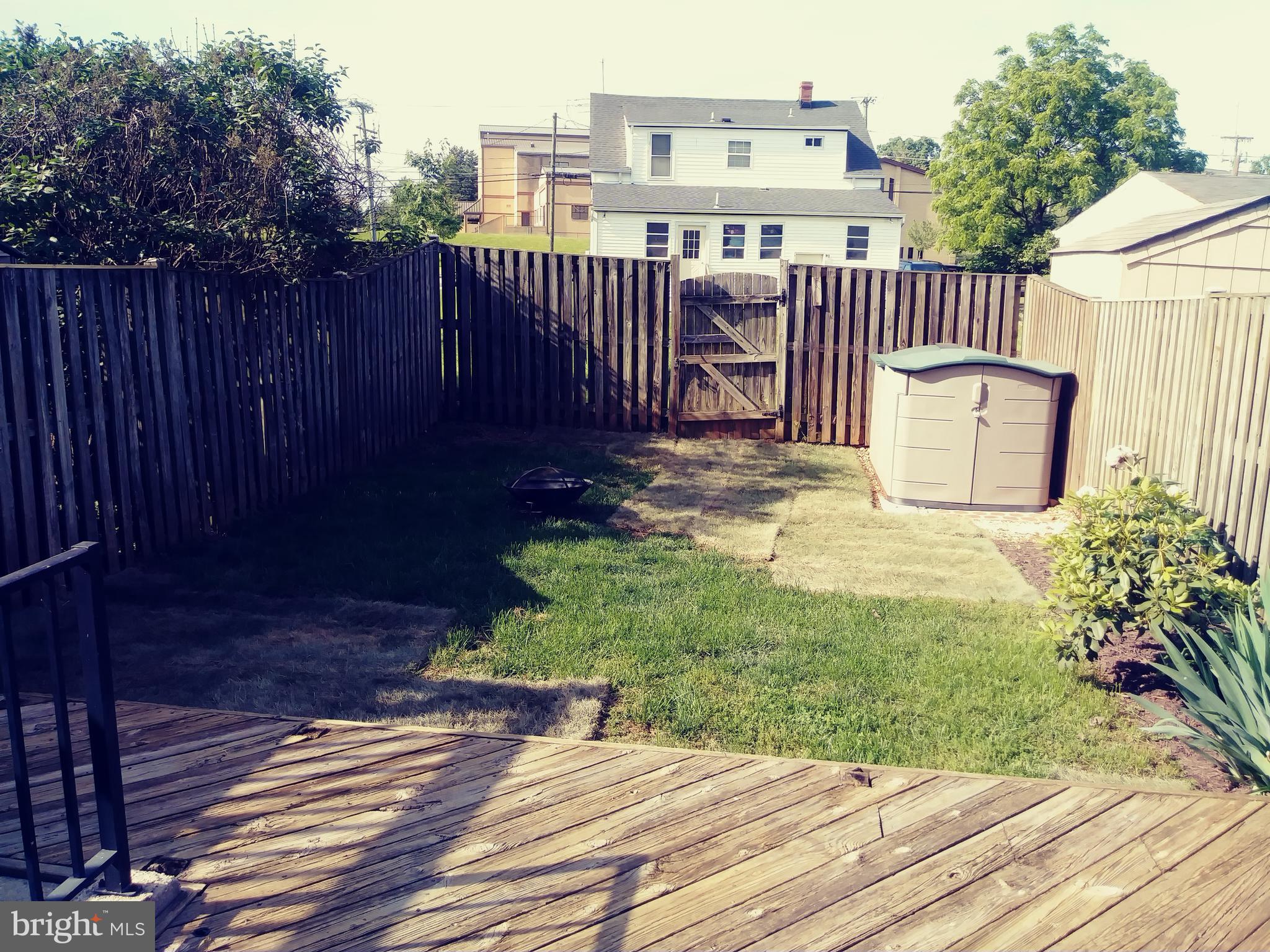 GLEN OAKS - Residential