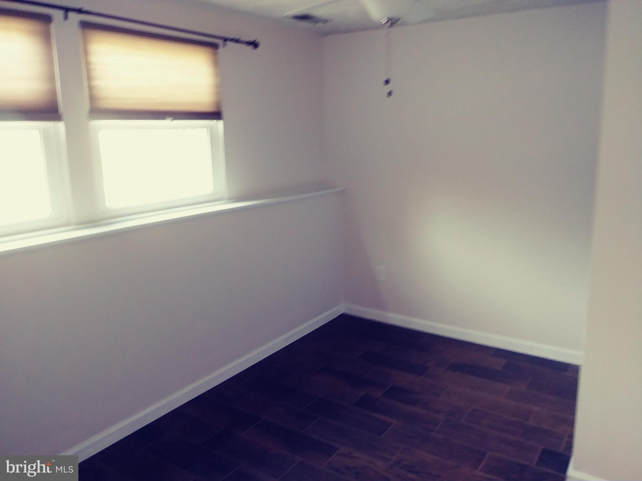 GLEN OAKS - Residential