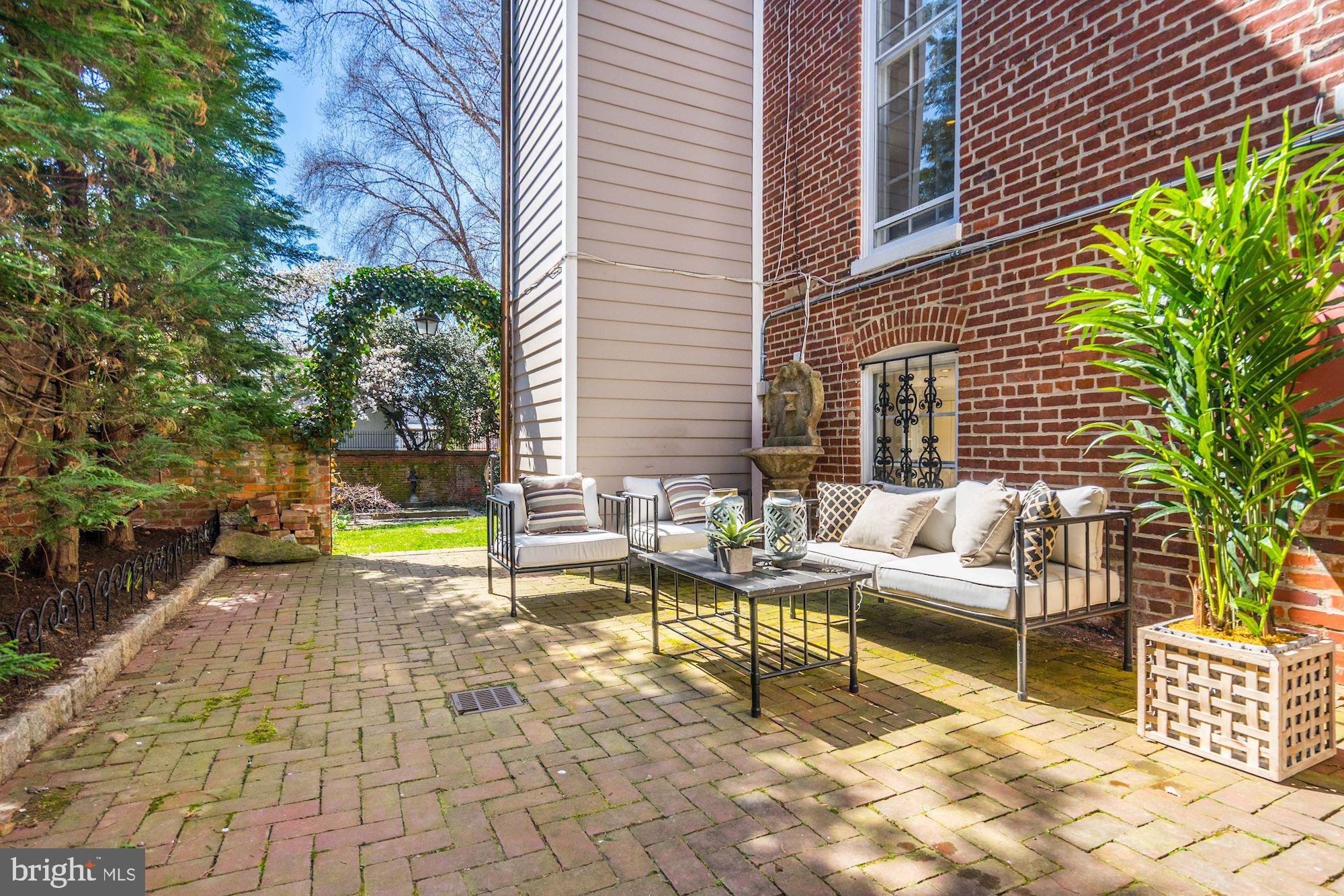 GEORGETOWN - Residential