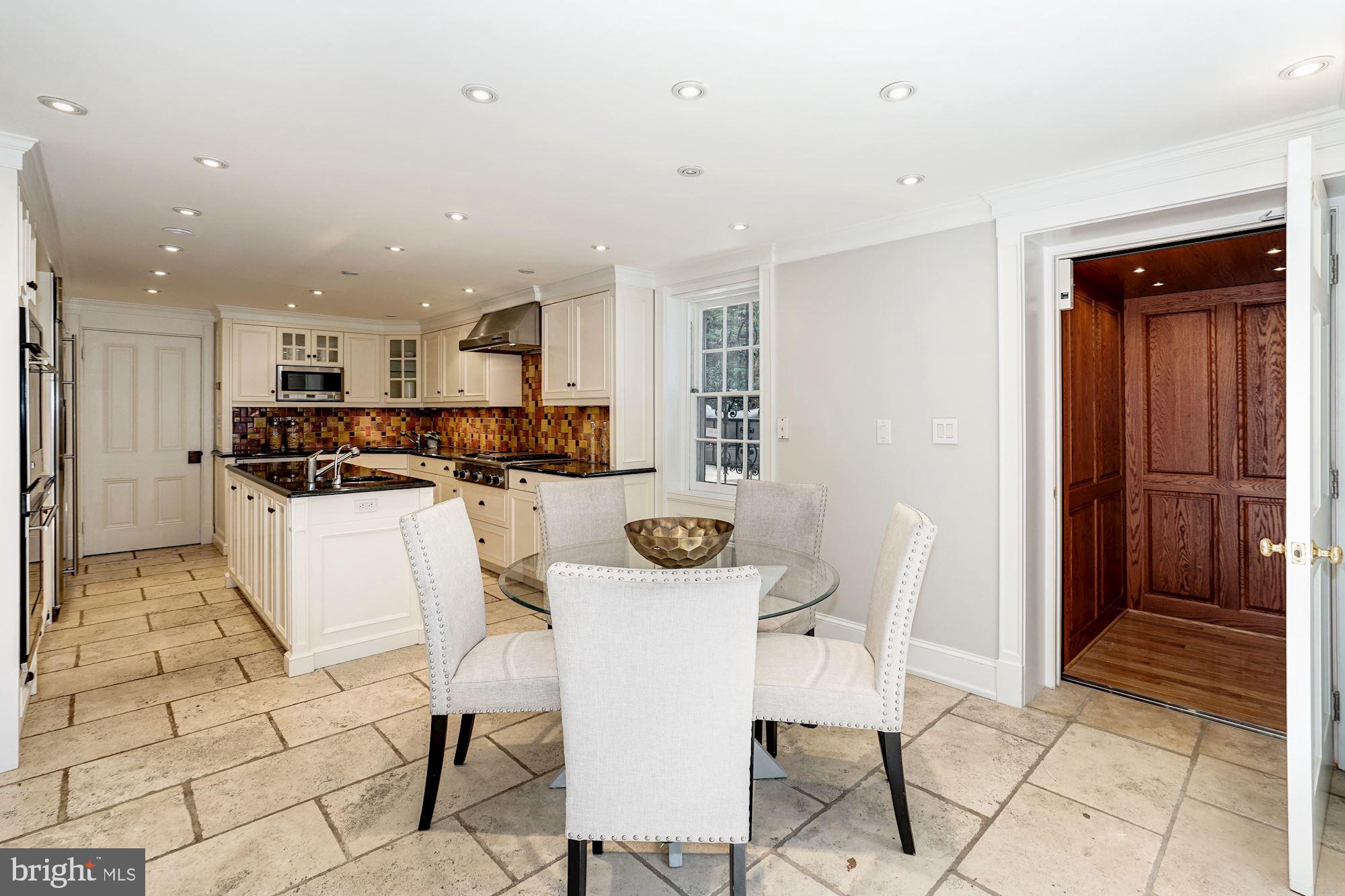 GEORGETOWN - Residential
