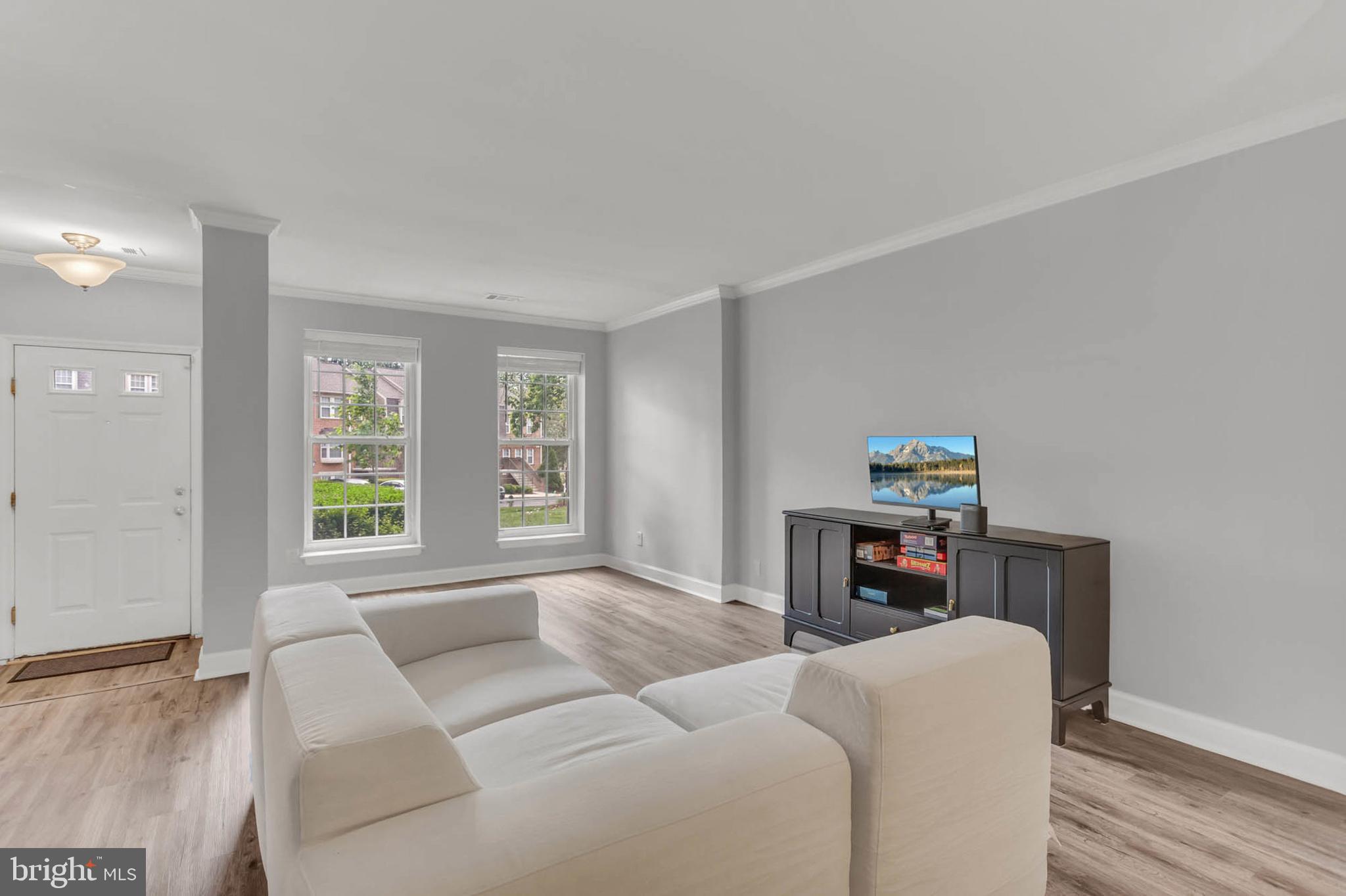 MONTGOMERY CHASE - Residential Lease