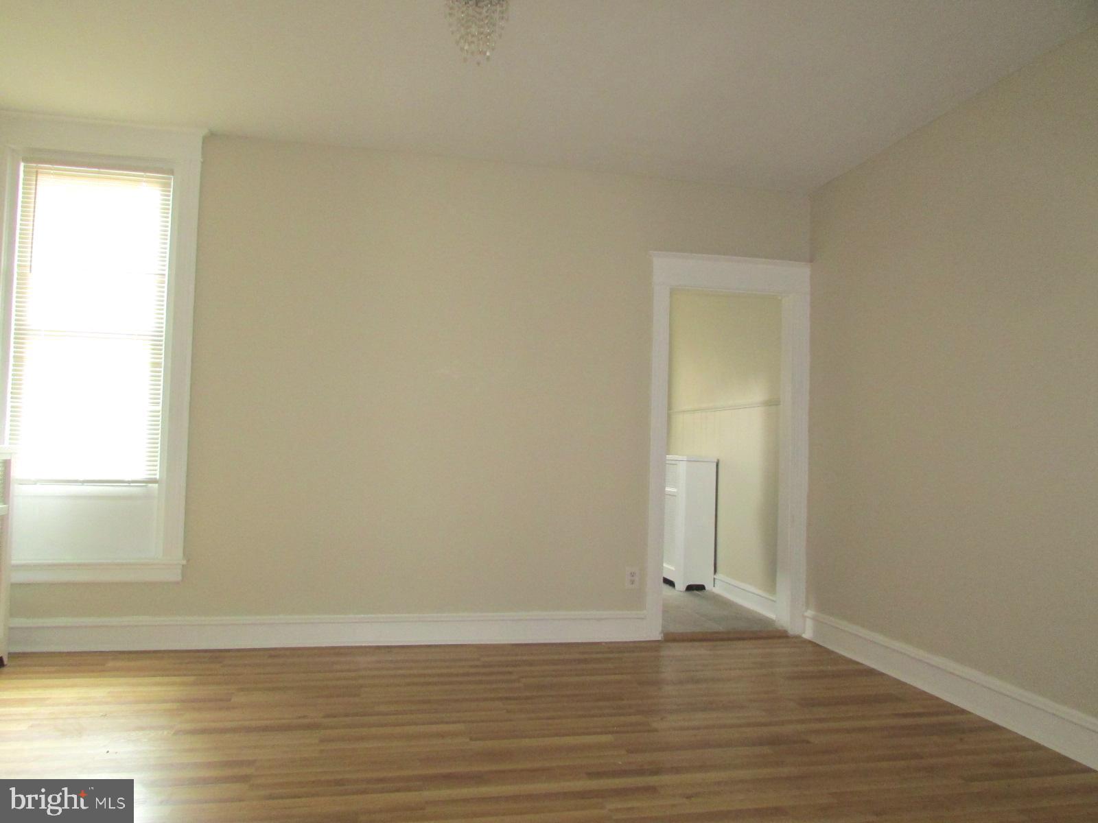 LAWNCREST - Residential