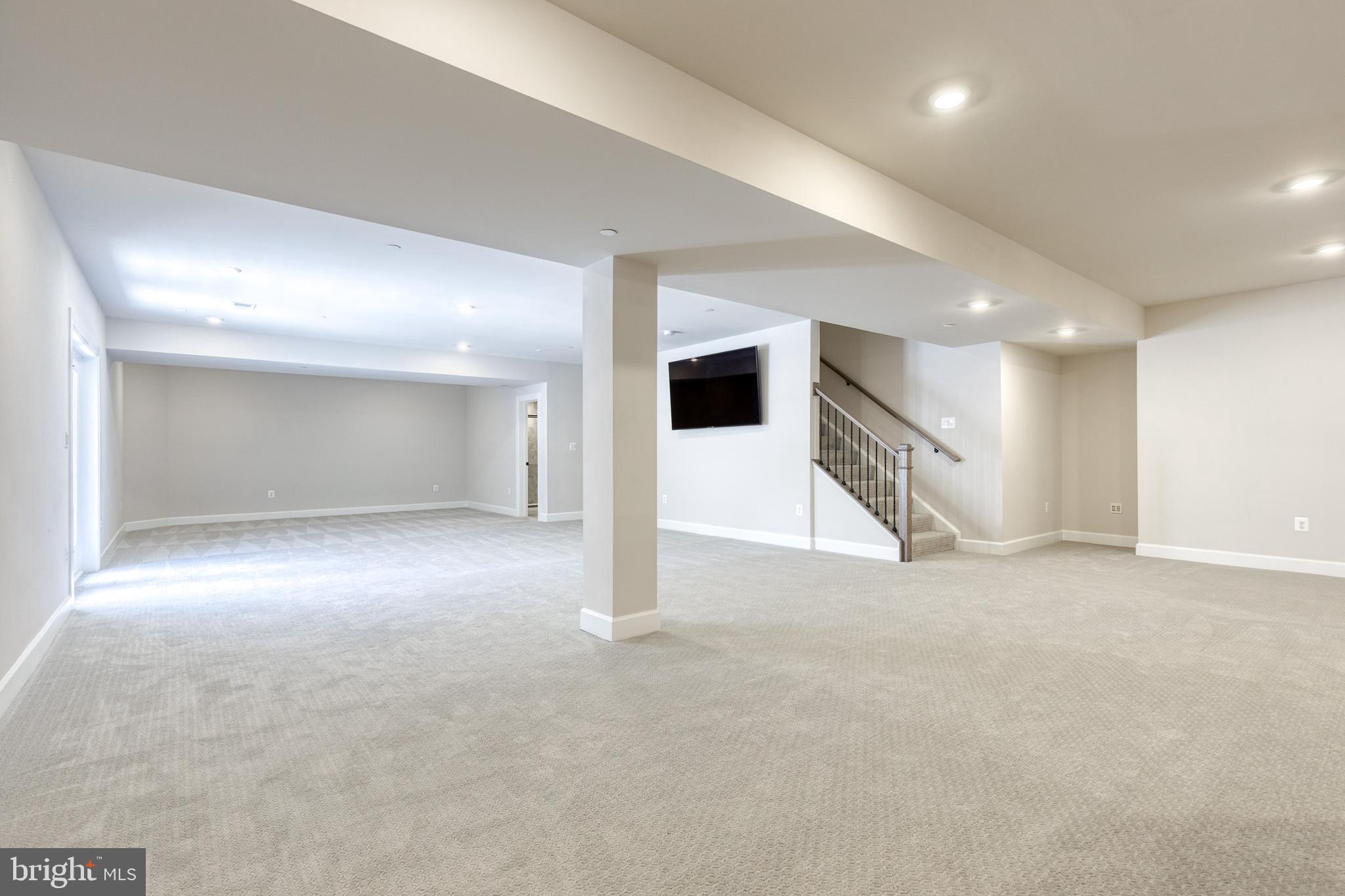 CEDAR CREEK - Residential