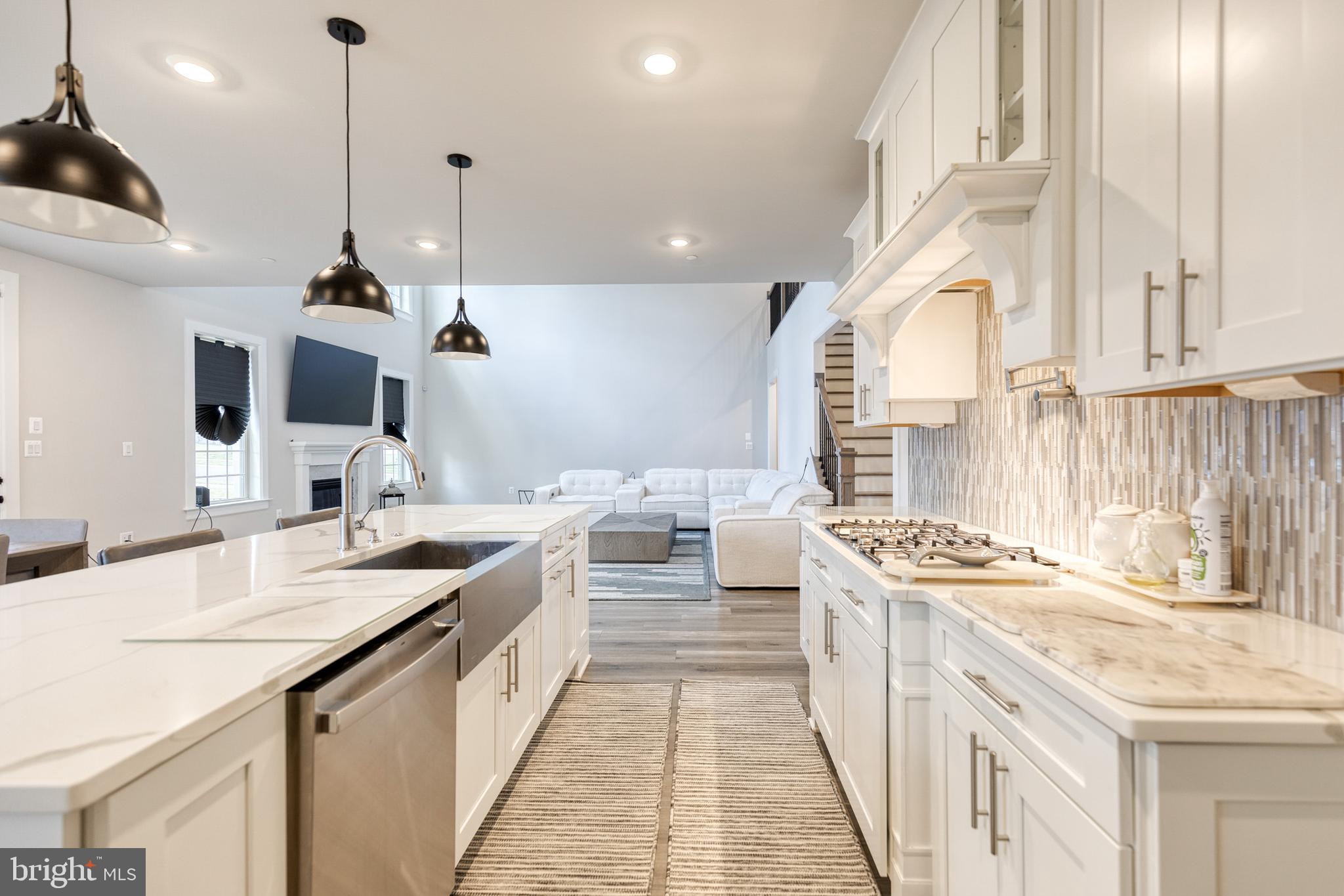 CEDAR CREEK - Residential