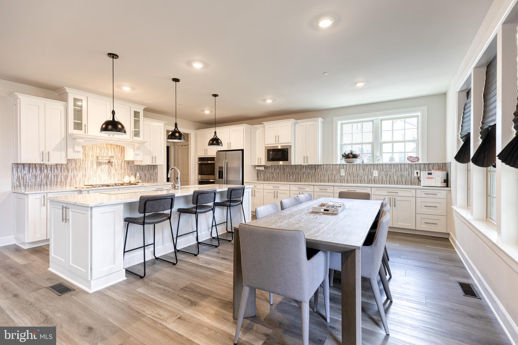 CEDAR CREEK - Residential