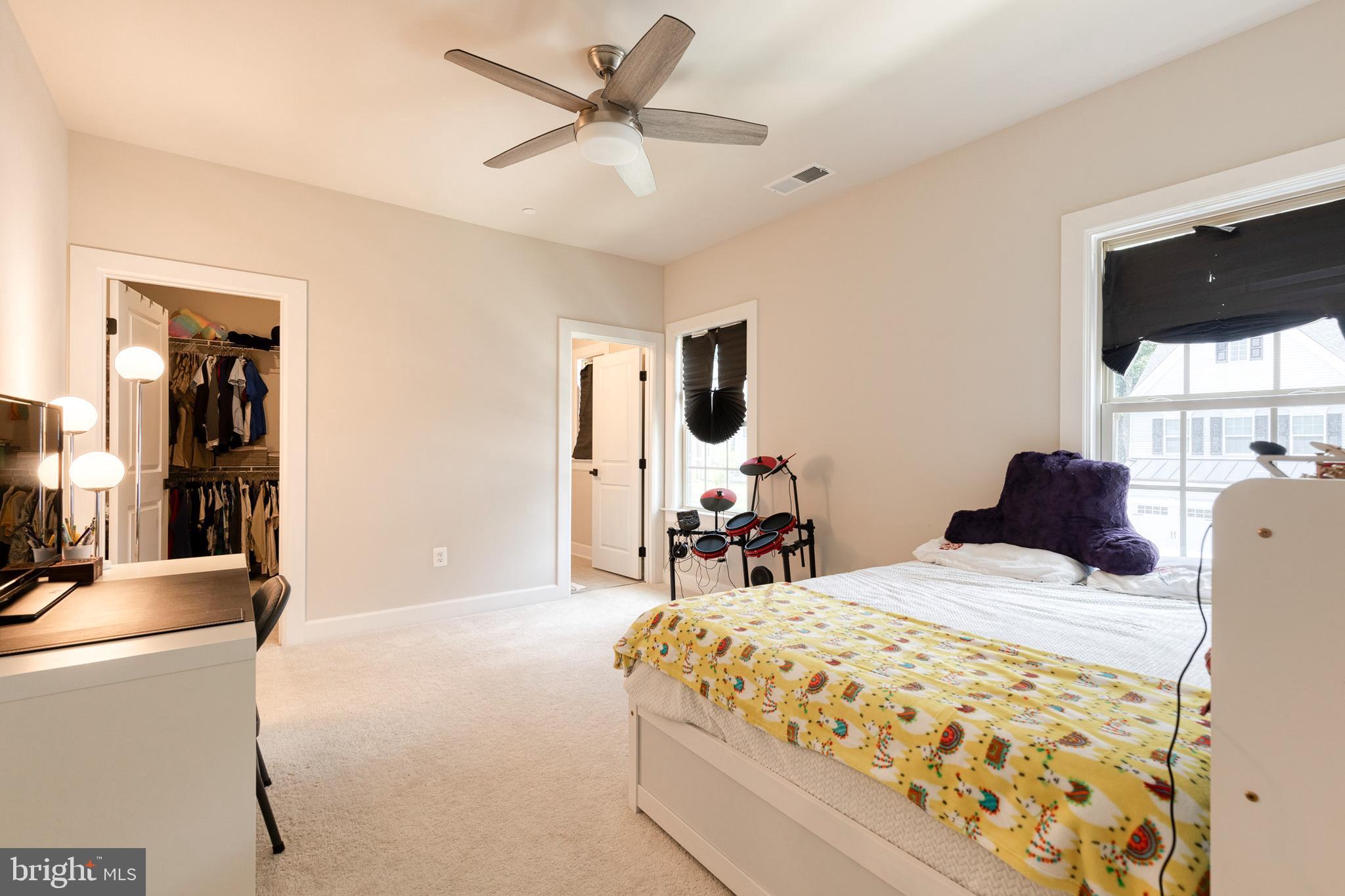 CEDAR CREEK - Residential