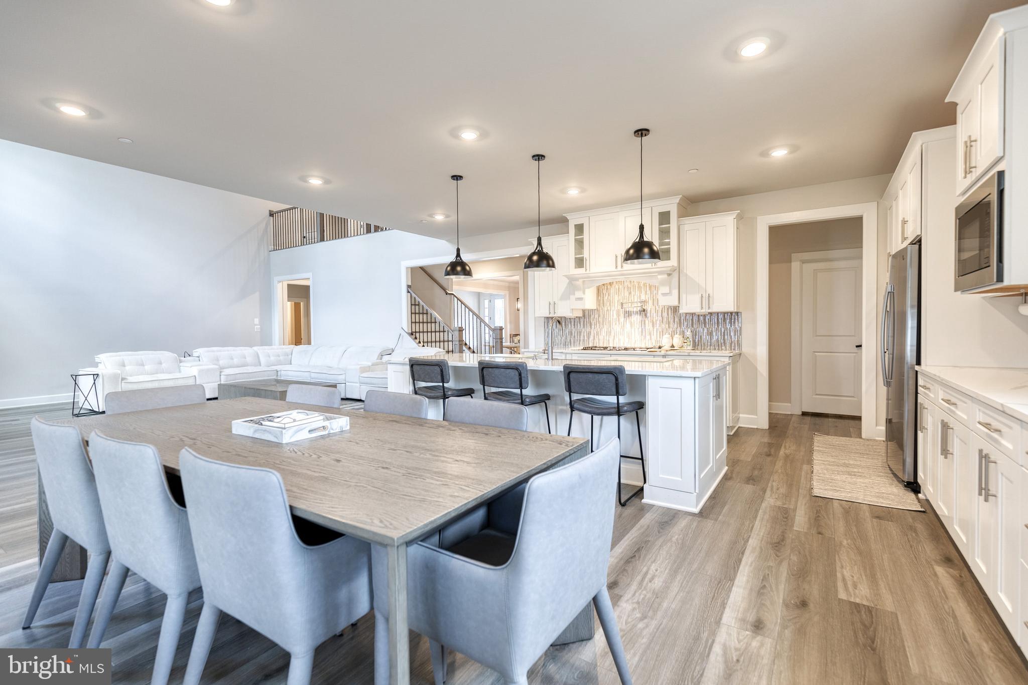 CEDAR CREEK - Residential