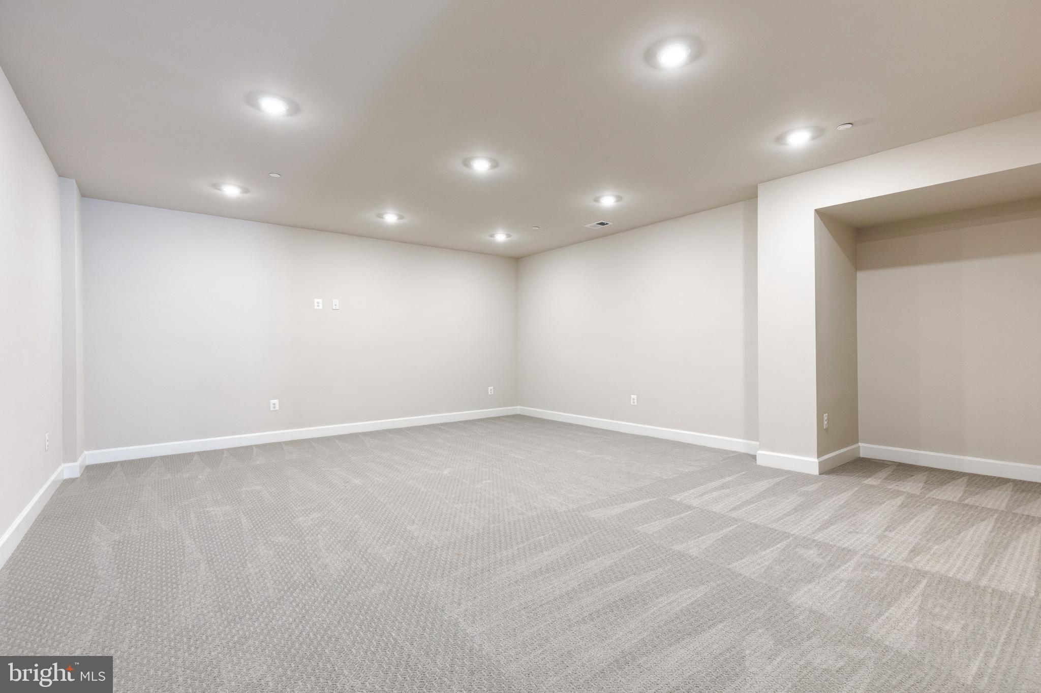 CEDAR CREEK - Residential