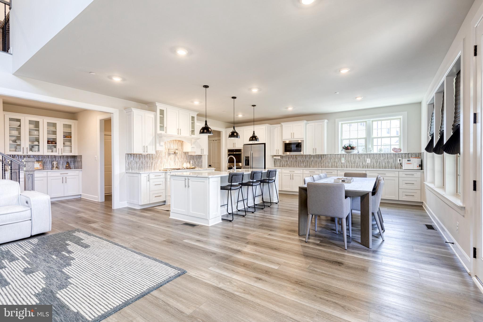 CEDAR CREEK - Residential