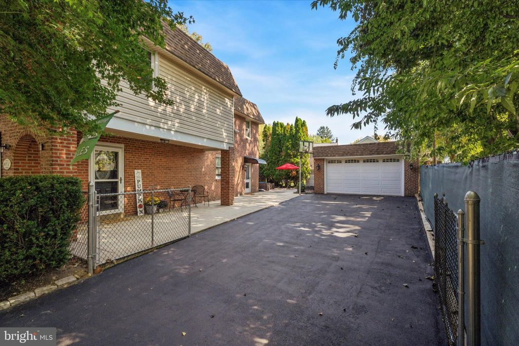 Photo of 417 Wilde Avenue, DREXEL HILL, PA 19026 (MLS # PADE2100262)