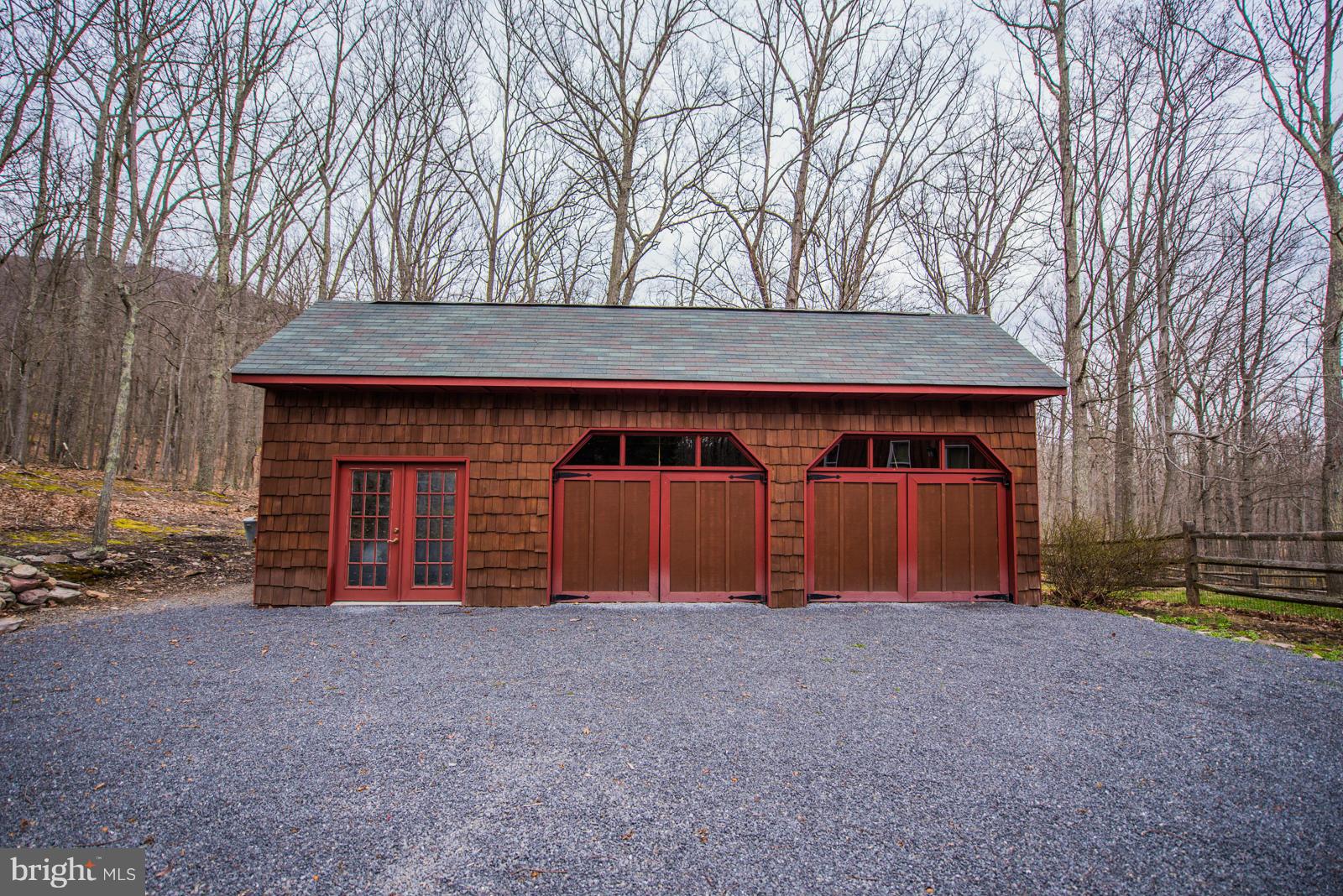 ROCK GAP WOODS - Residential