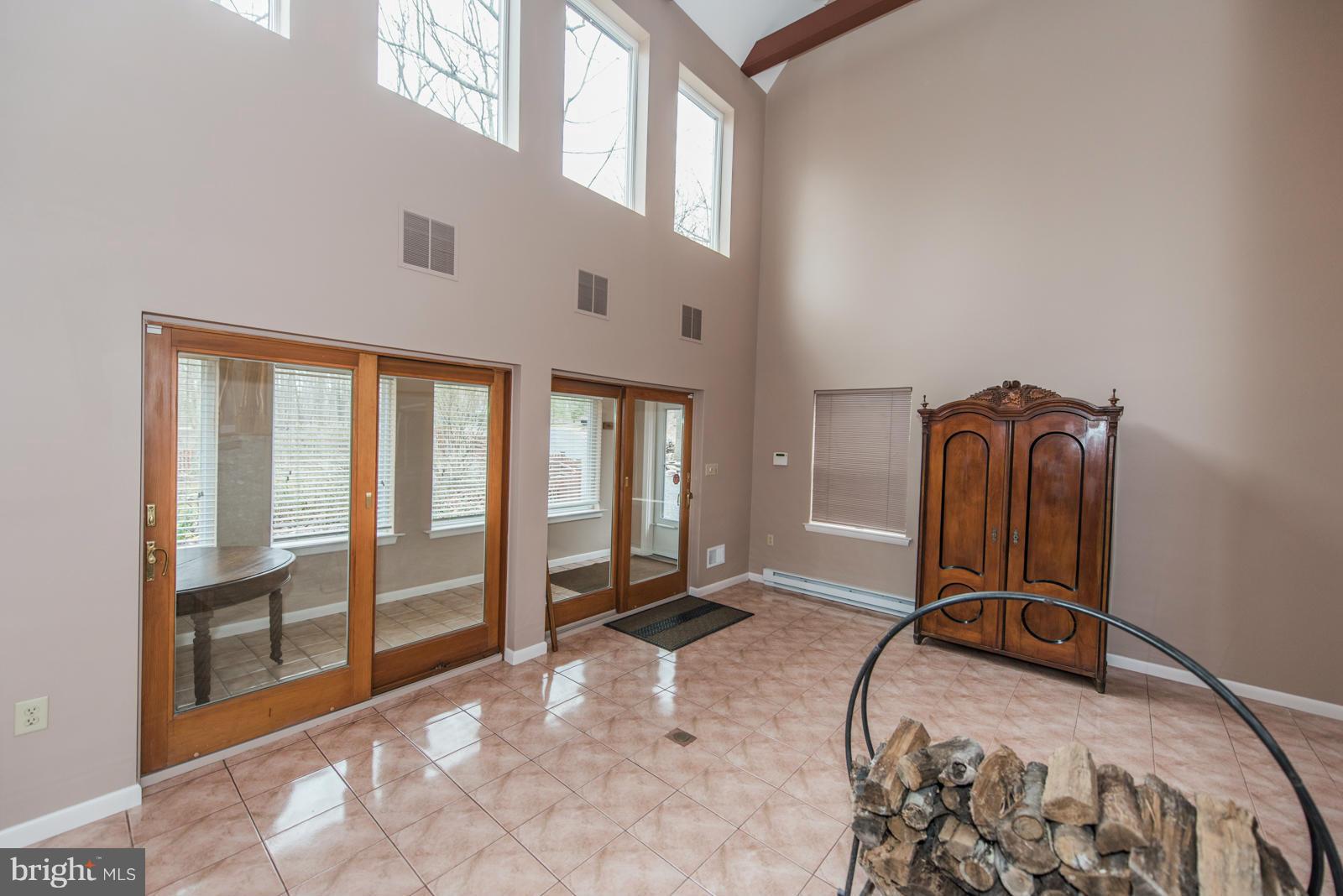 ROCK GAP WOODS - Residential