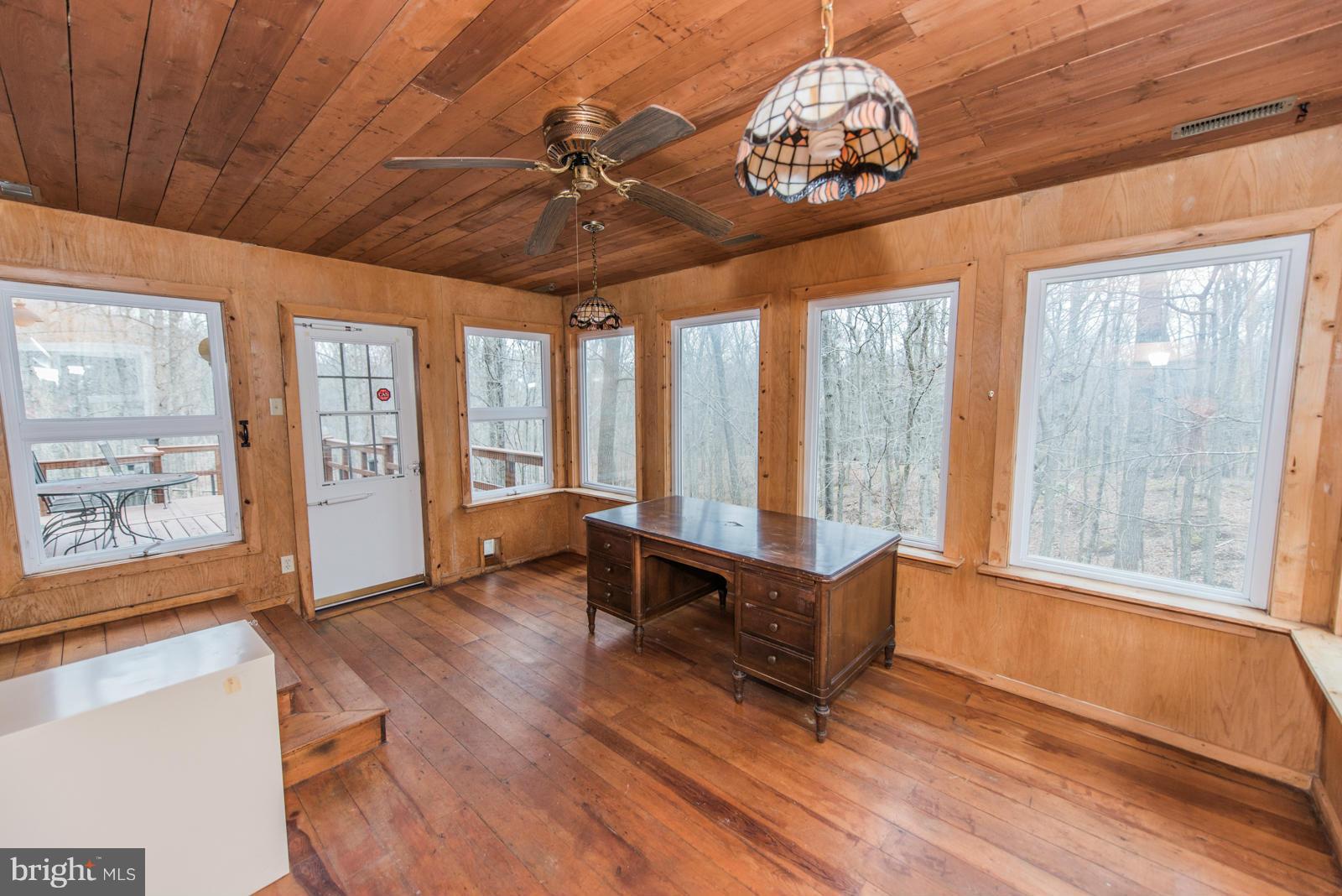 ROCK GAP WOODS - Residential