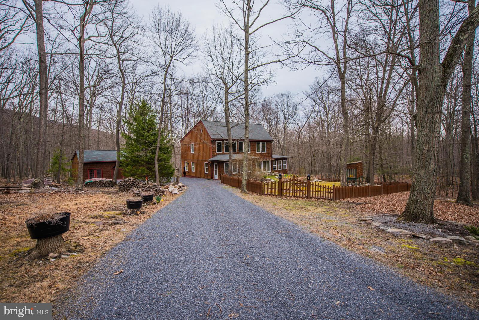 ROCK GAP WOODS - Residential