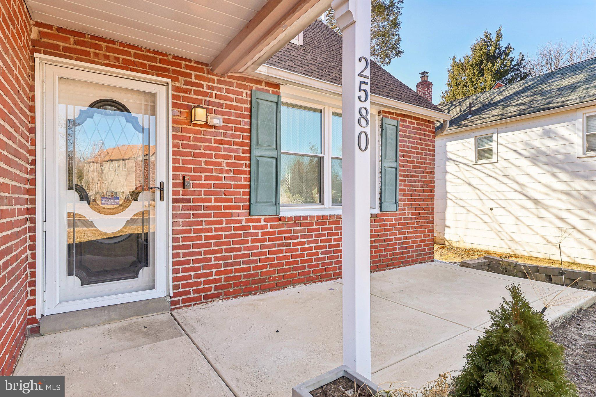 ROSLYN - Residential