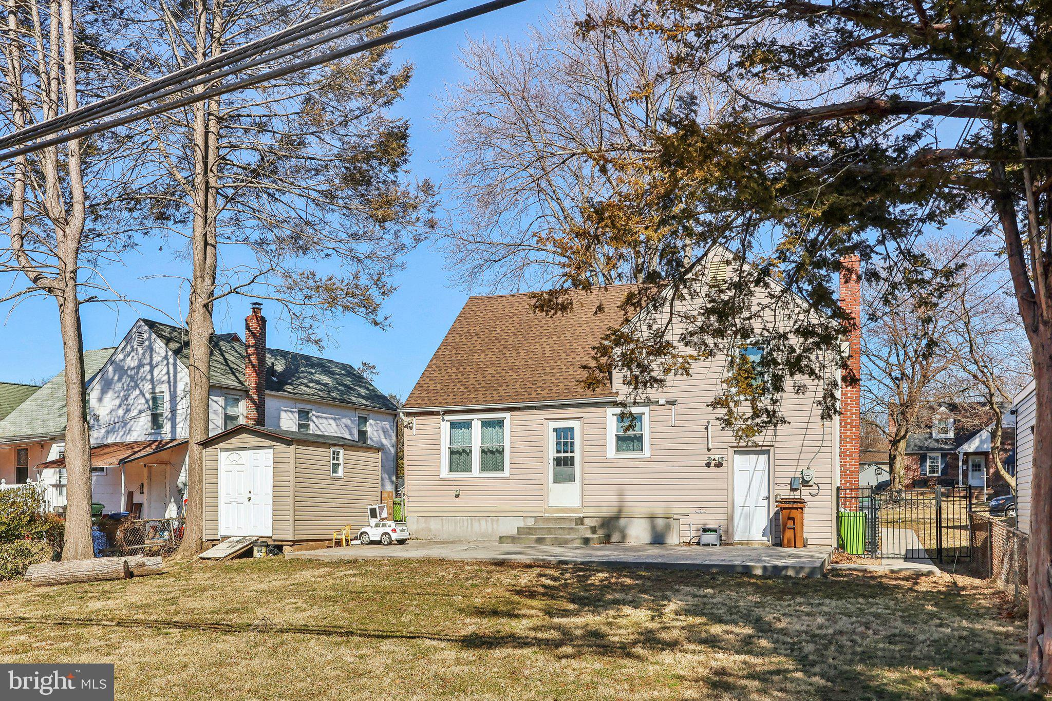 ROSLYN - Residential