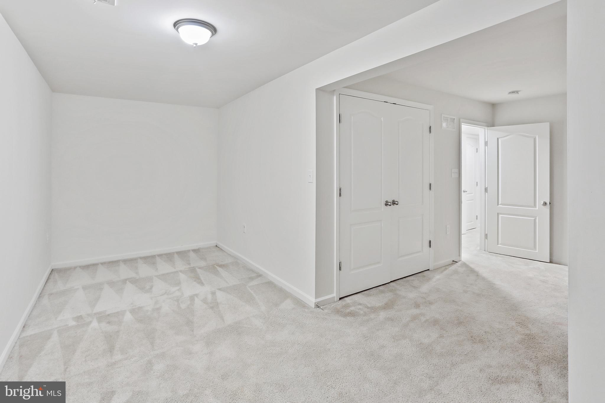 BRIAR RUN - Residential