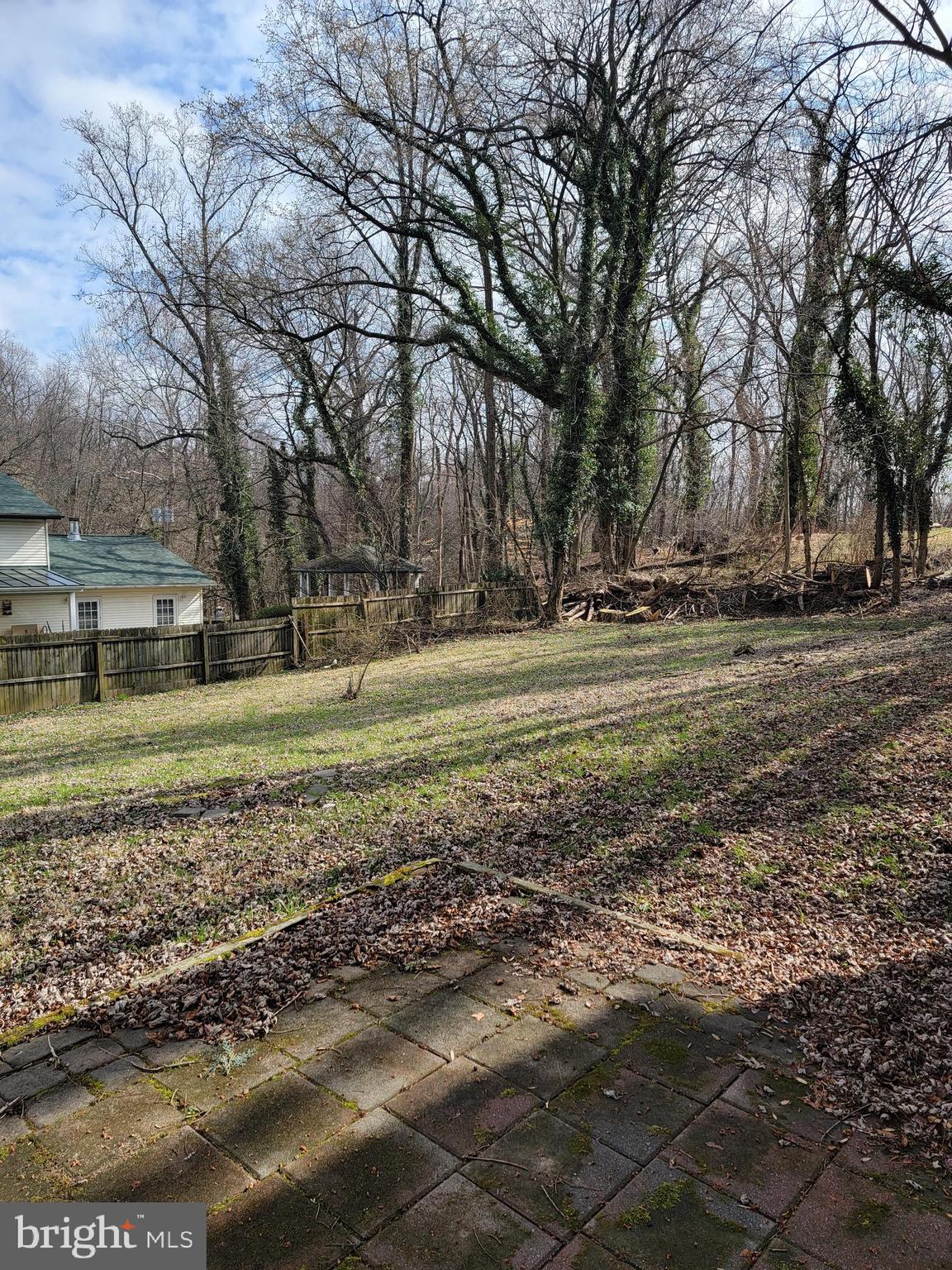 CATONSVILLE KNOLLS - Residential