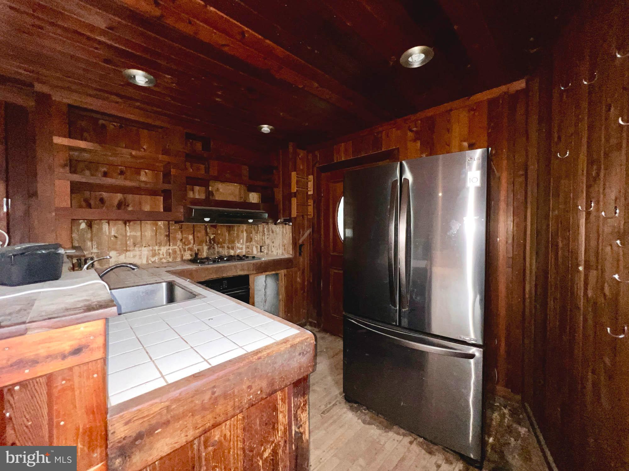 PARKVILLE - Residential