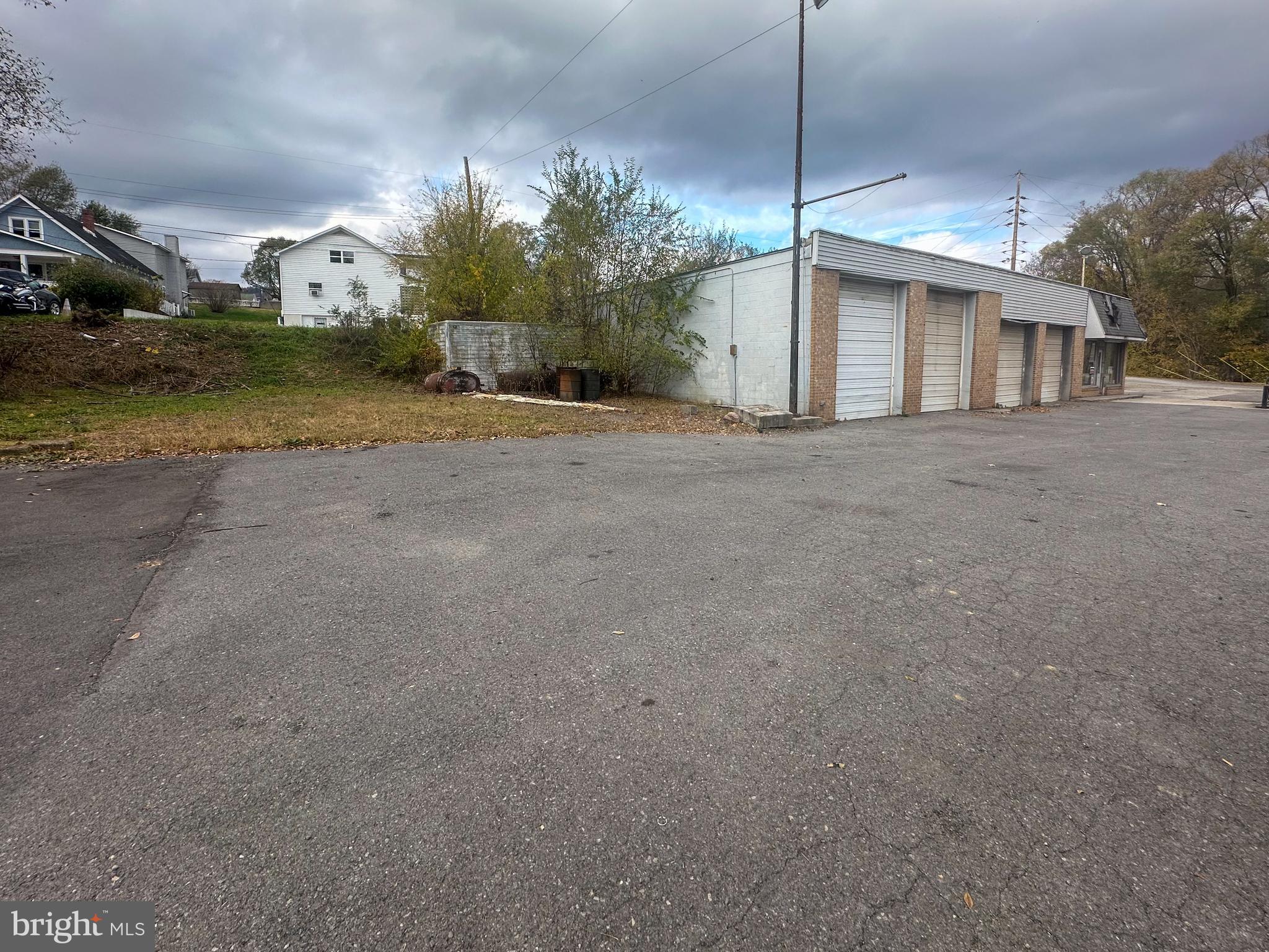 TOWN OF ROMNEY - Commercial Sale