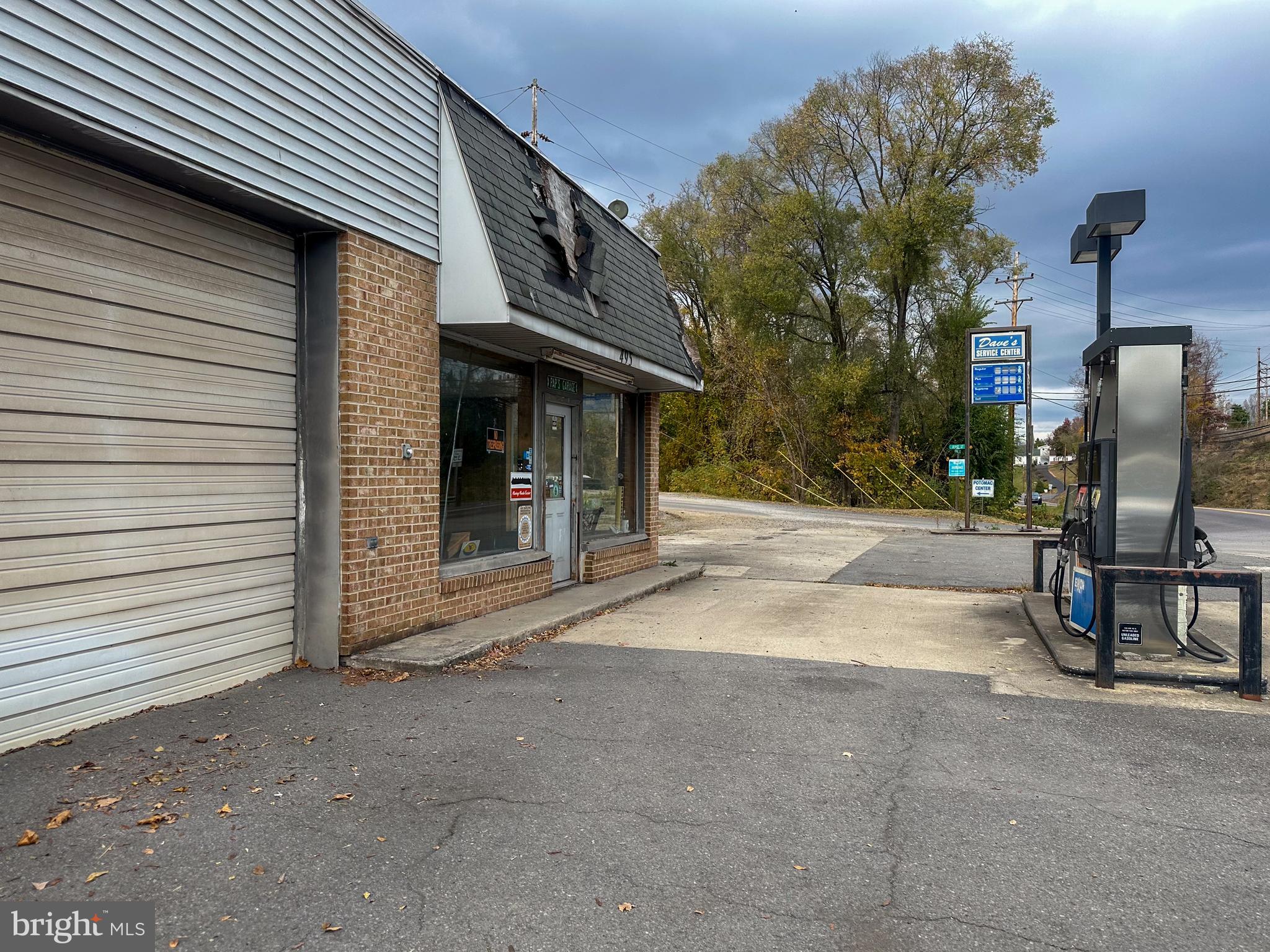 TOWN OF ROMNEY - Commercial Sale