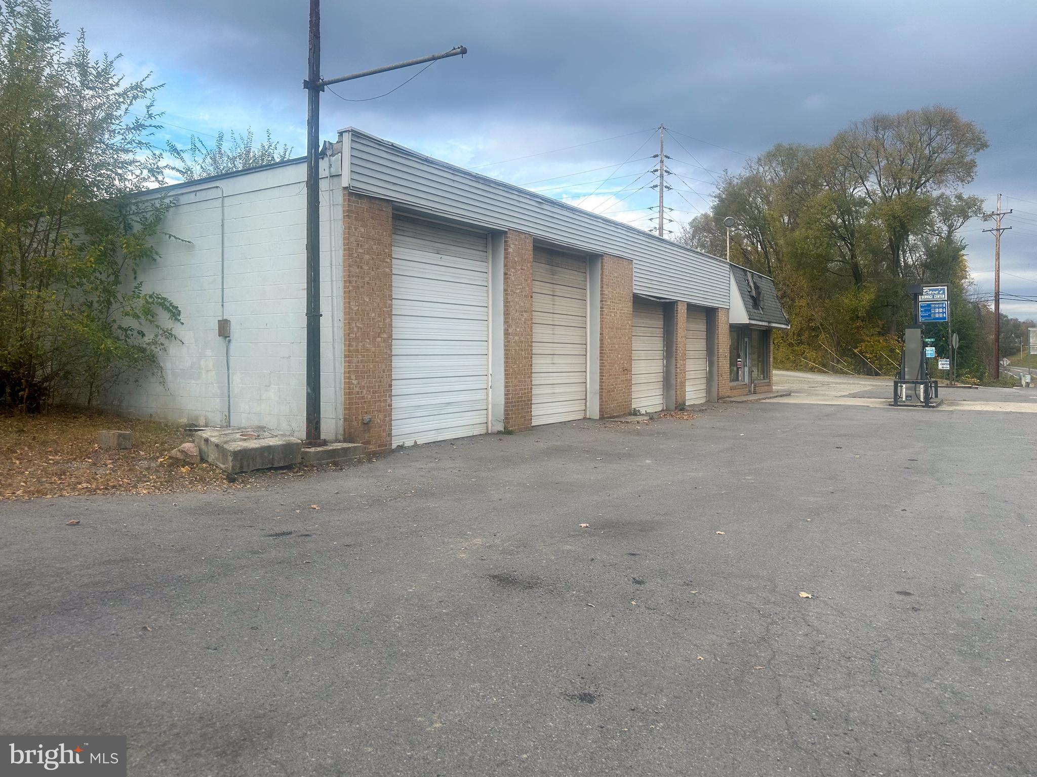 TOWN OF ROMNEY - Commercial Sale